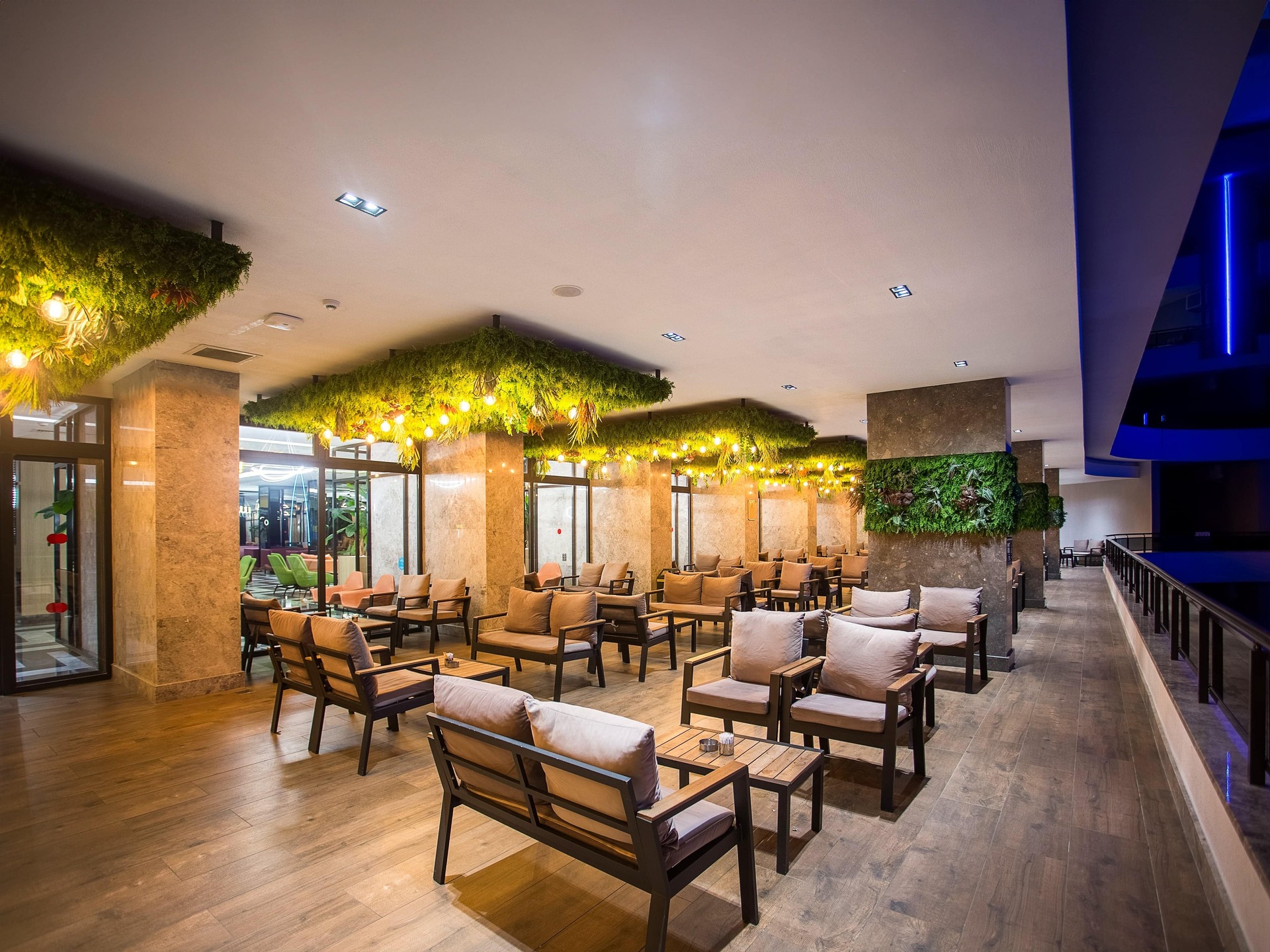 Noxinn Deluxe Hotel