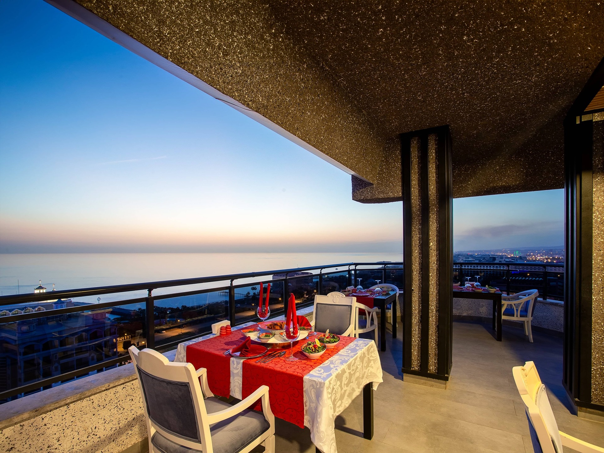 Noxinn Deluxe Hotel