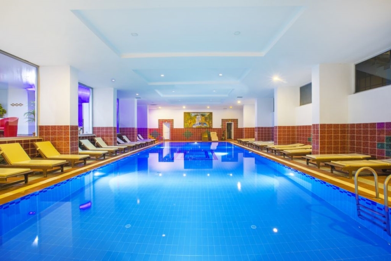 MERIDIA BEACH HOTEL