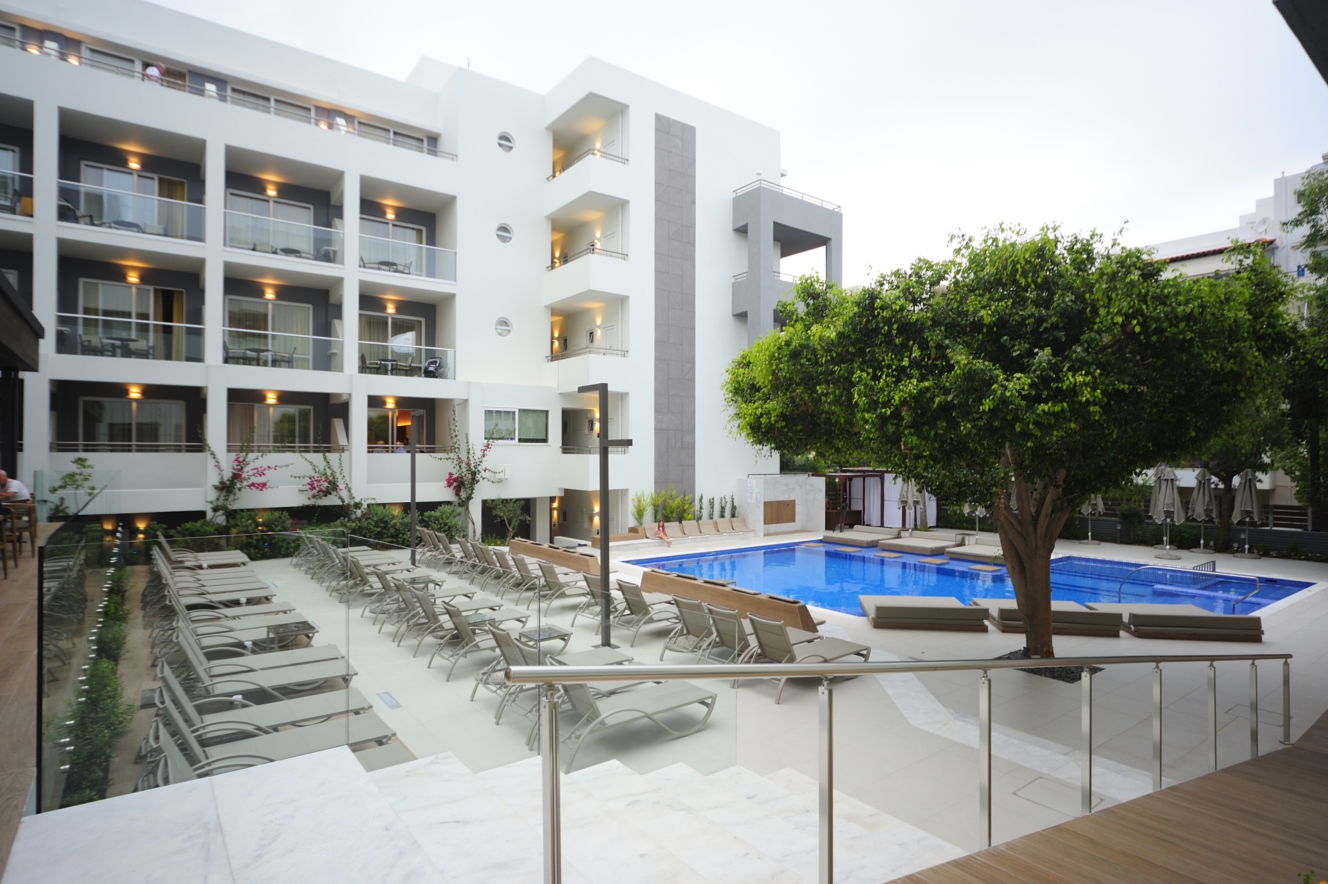 Atrium Ambiance Hotel