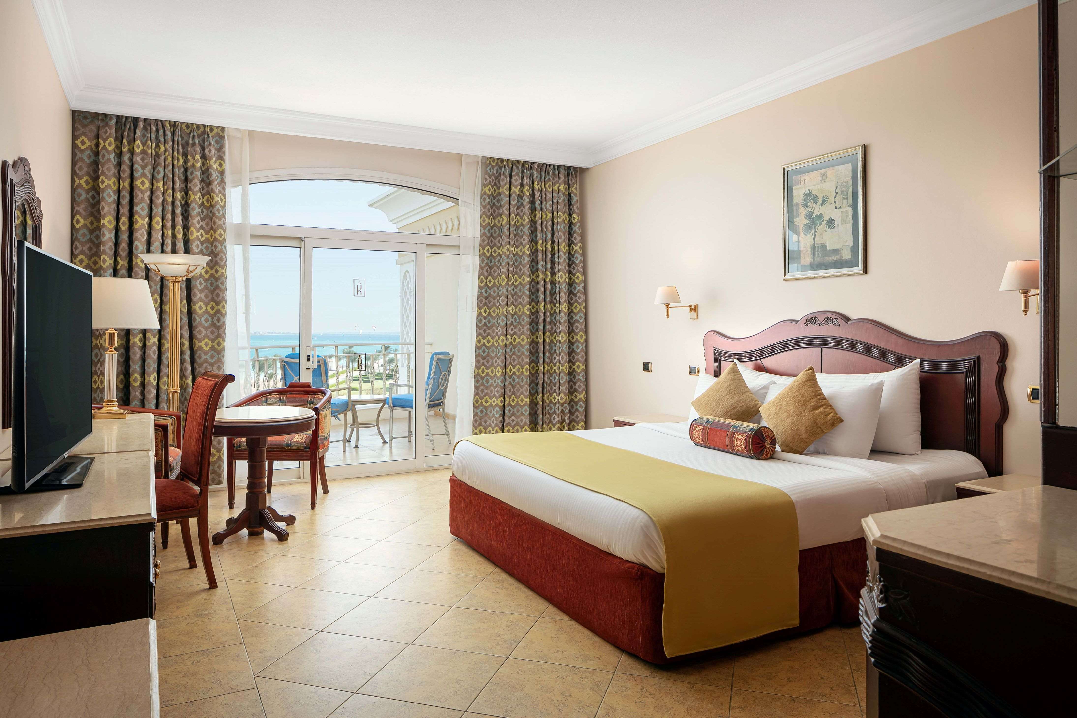 Palm Royale Soma Bay Sentido