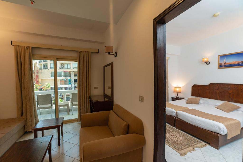 Minamark Beach Resort