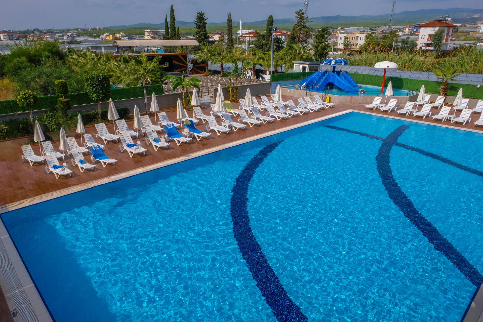 Xoria Deluxe Hotel