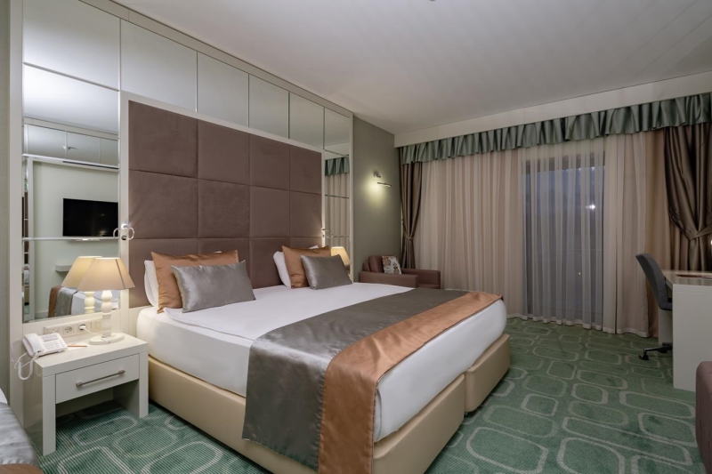 Horus Paradise Luxury Resort