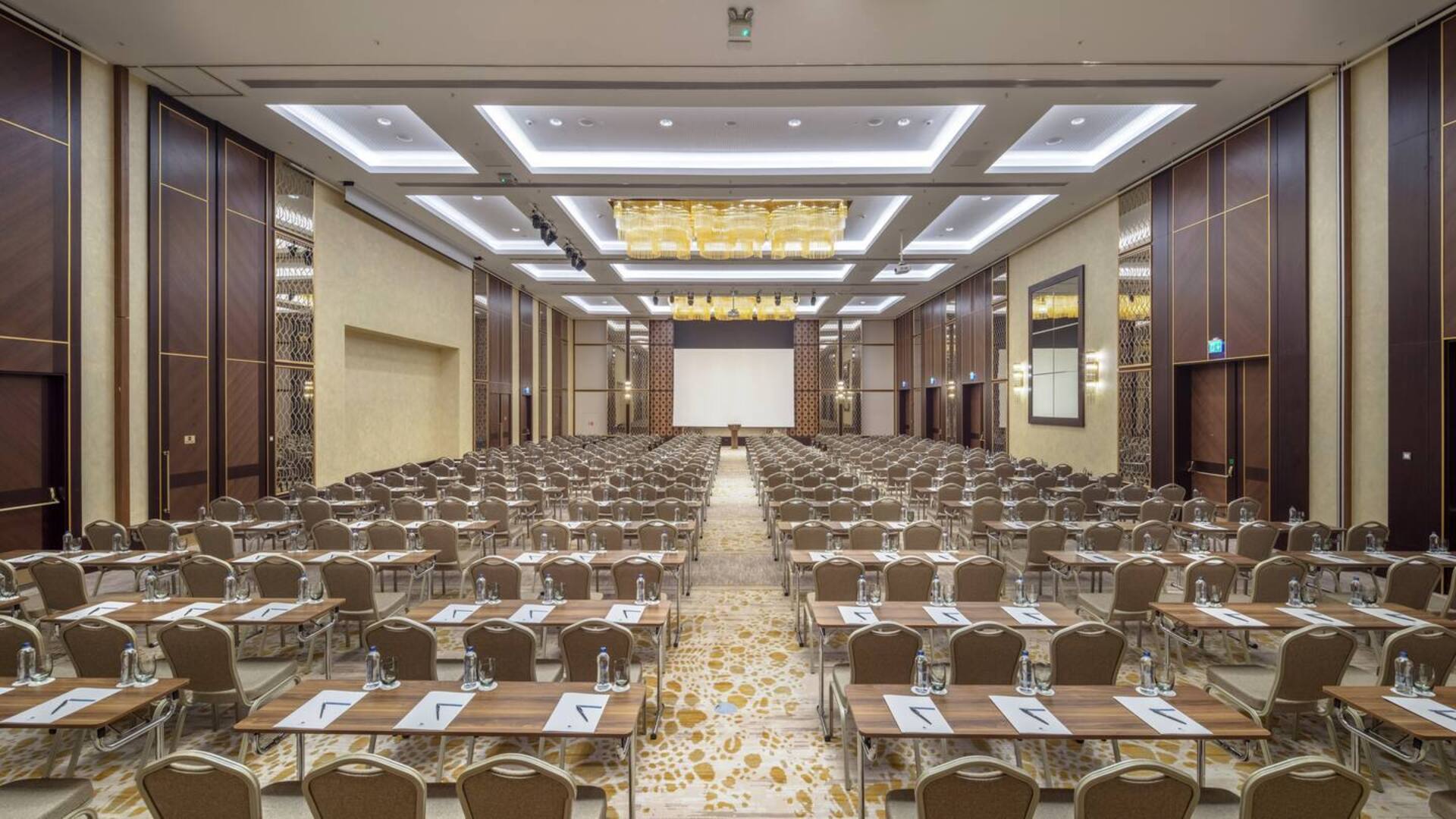 DoubleTree by Hilton Antalya City Centre