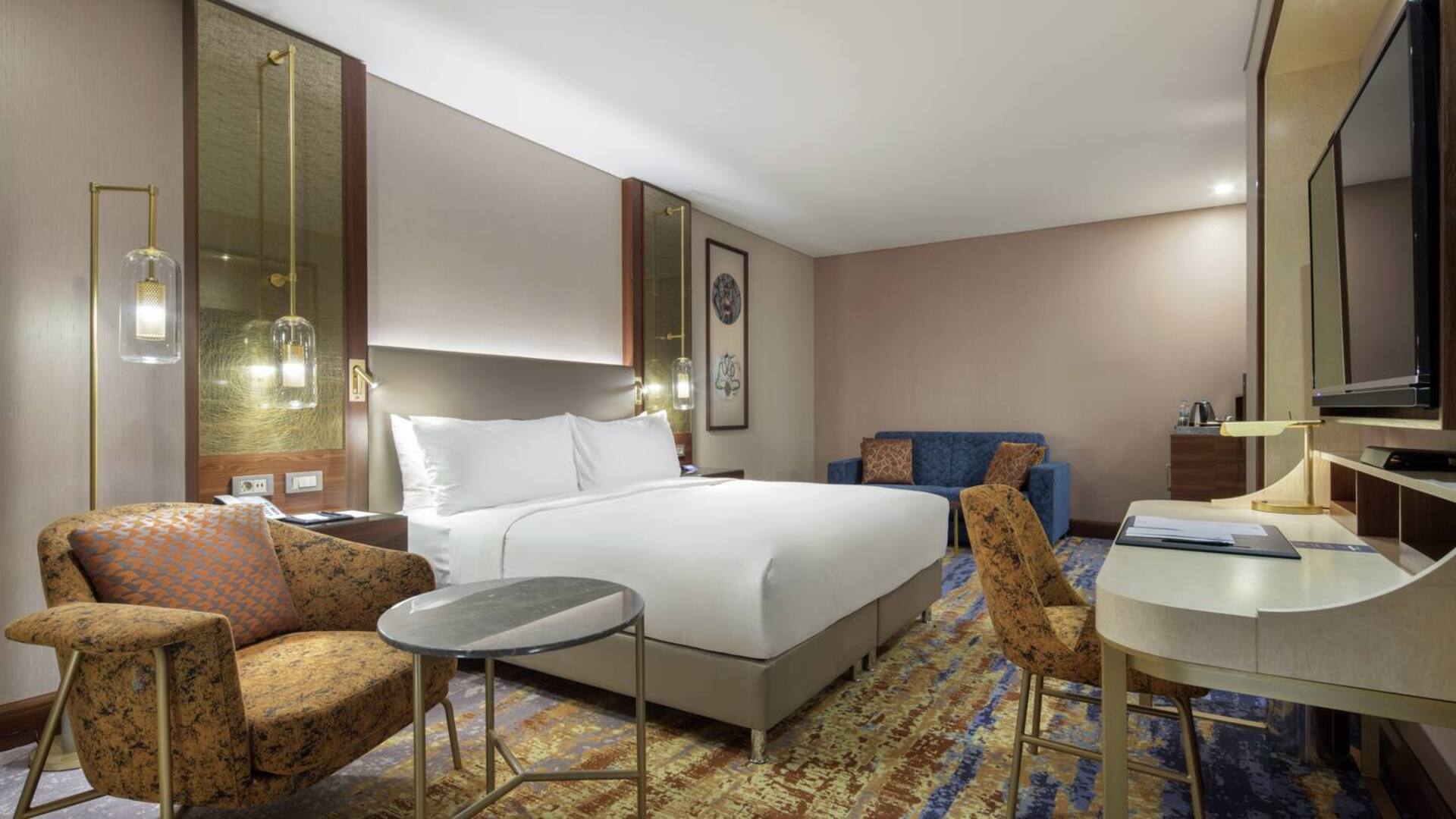 DoubleTree by Hilton Antalya City Centre