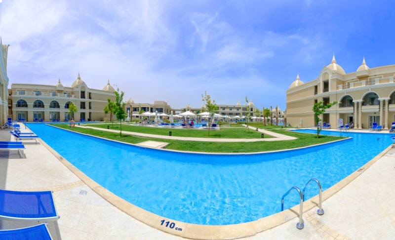 Titanic Royal Resort
