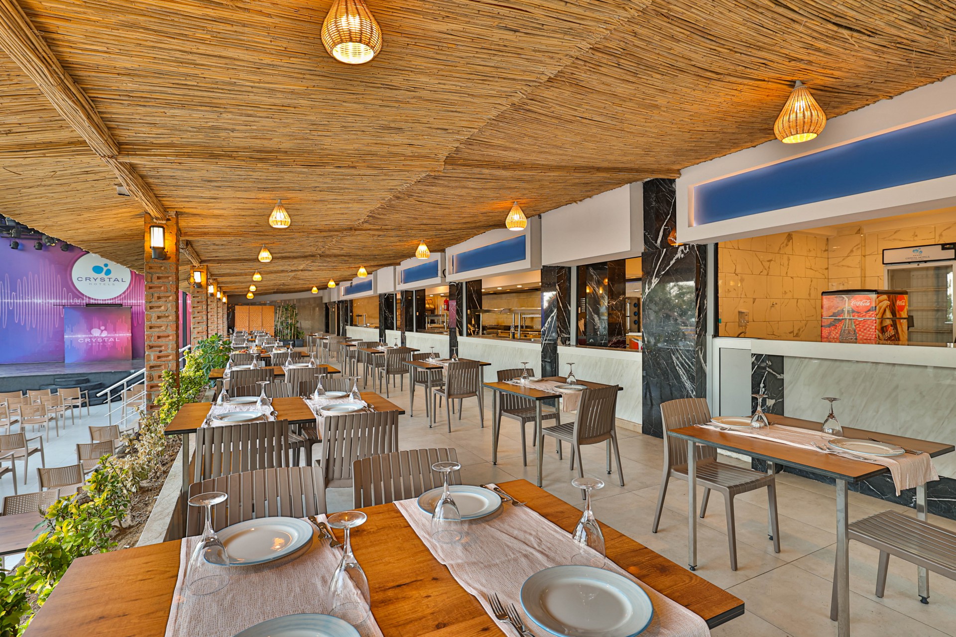 Crystal Land Of Paradise Beach Hotel