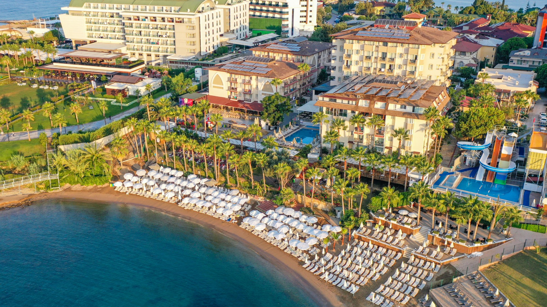 Crystal Land Of Paradise Beach Hotel