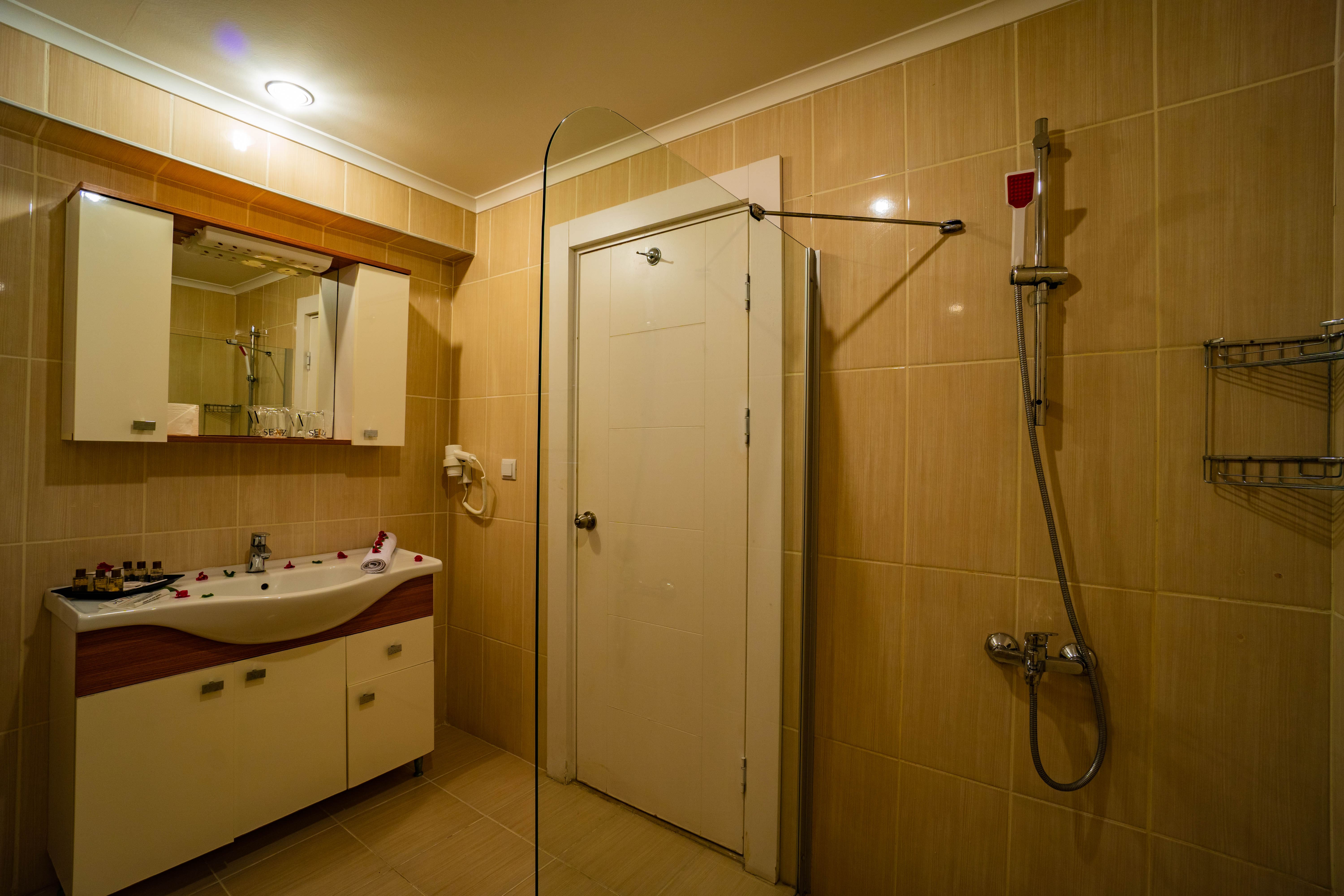 Senza Garden Holiday Club