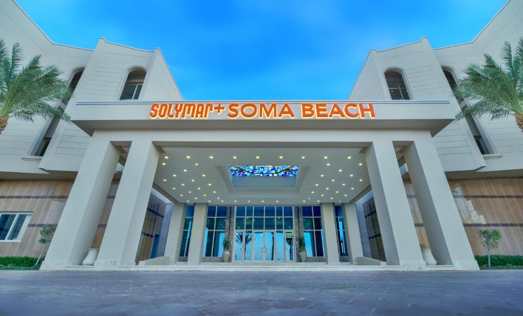 Solymar Soma Beach