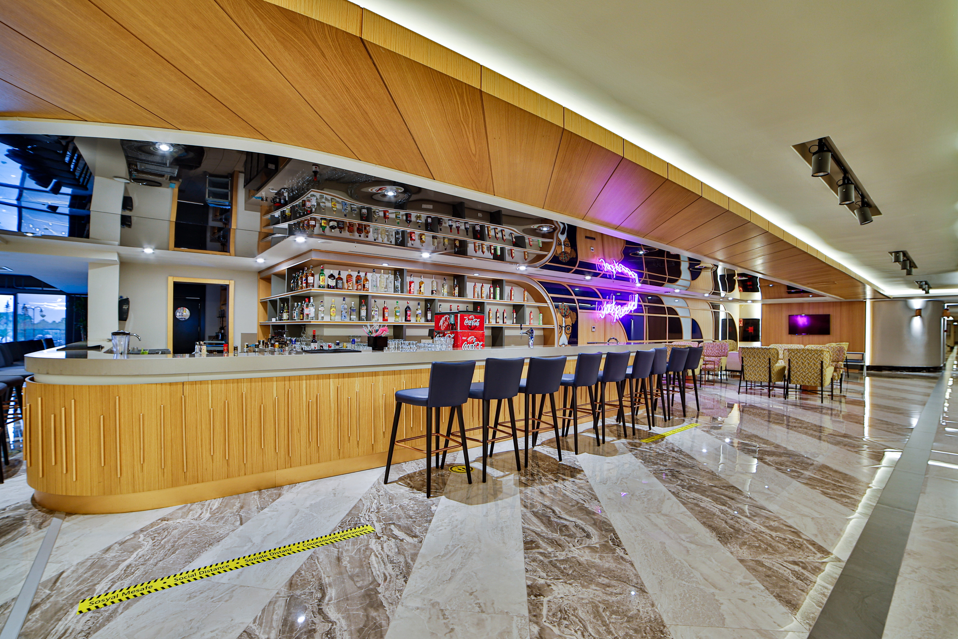 Diamond Deluxe Hotel & Spa