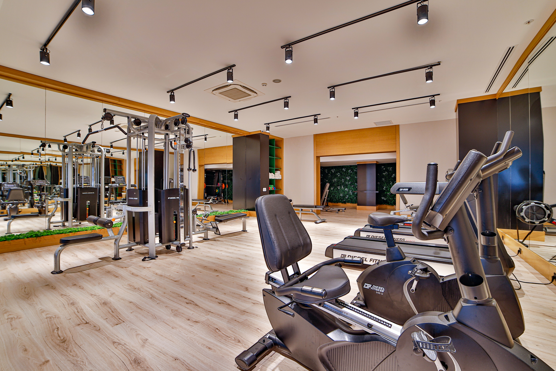 Diamond Deluxe Hotel & Spa