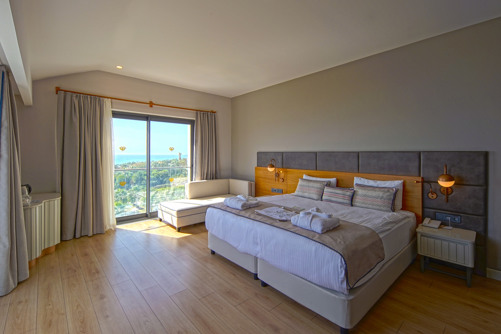 Diamond Deluxe Hotel & Spa