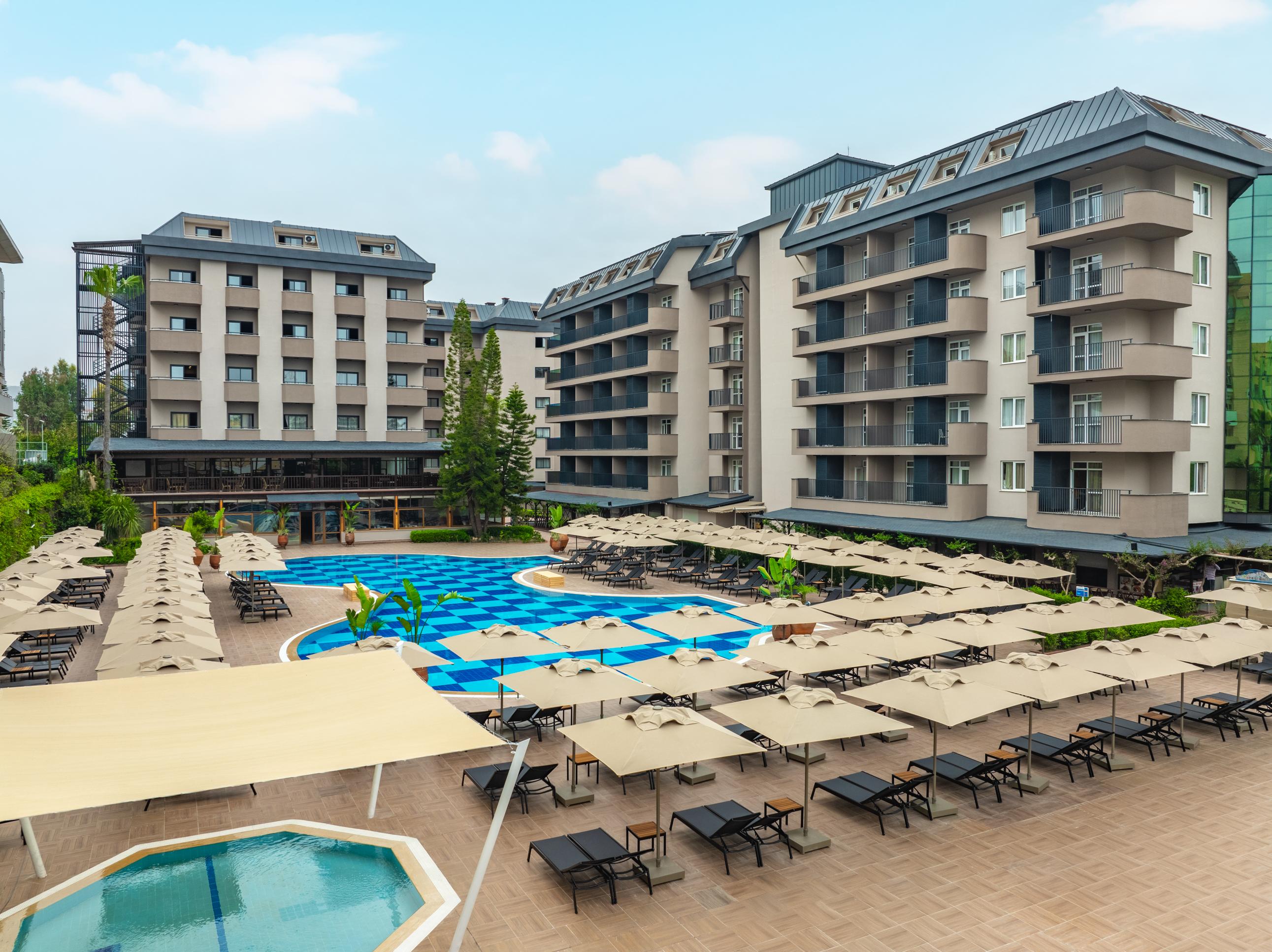 Villa Sunflower Beach Hotel