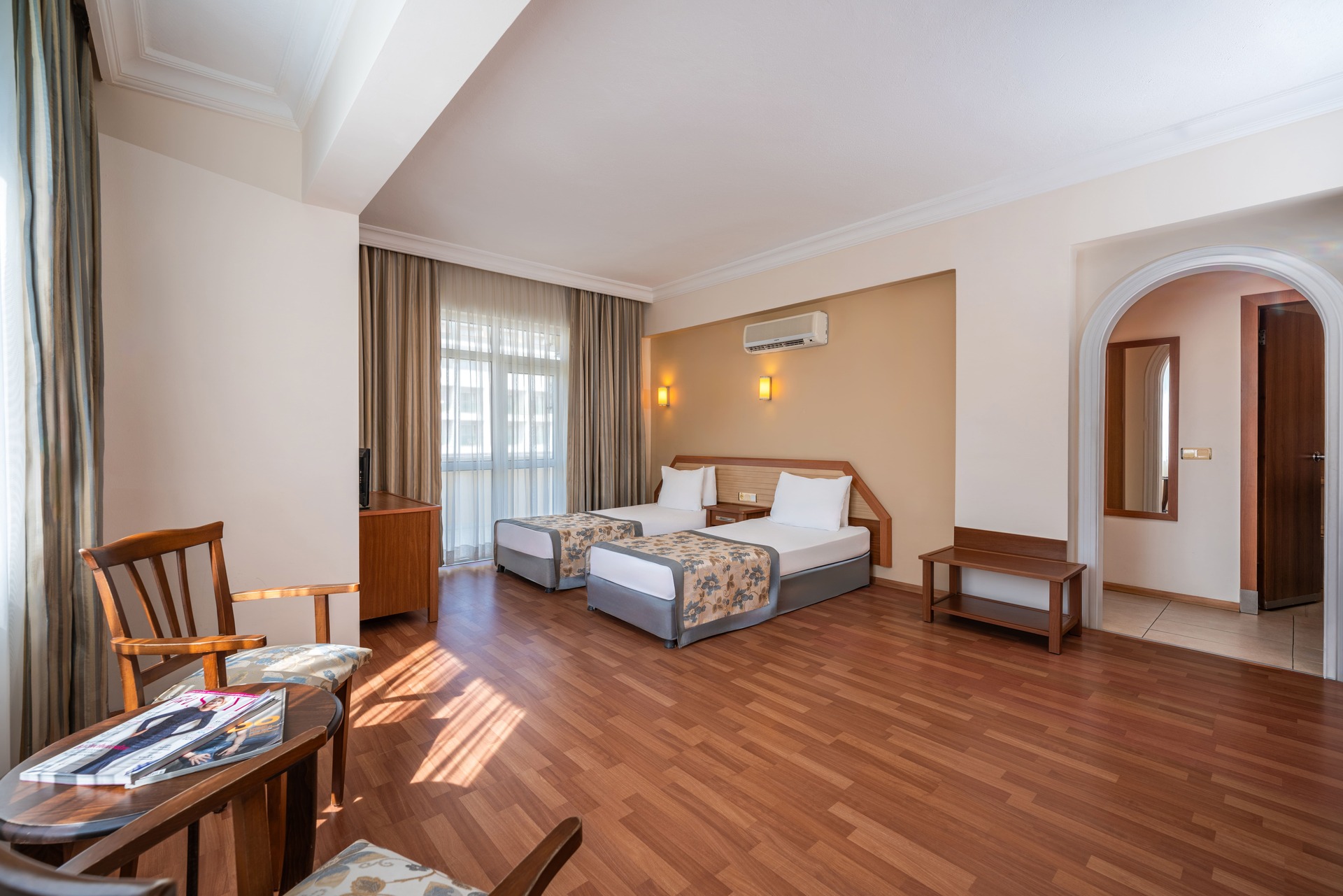 Villa Sunflower Beach Hotel