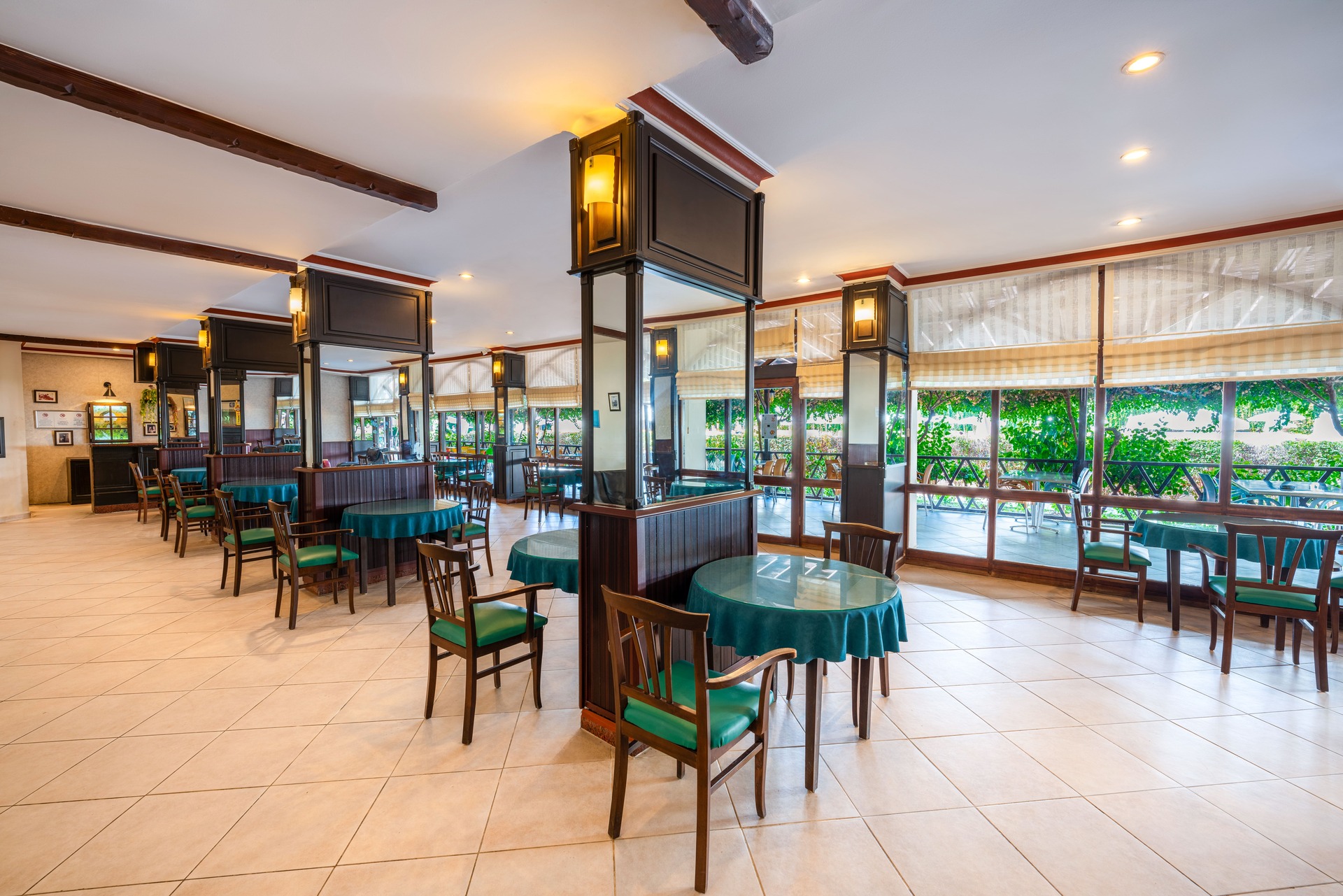 Villa Sunflower Beach Hotel