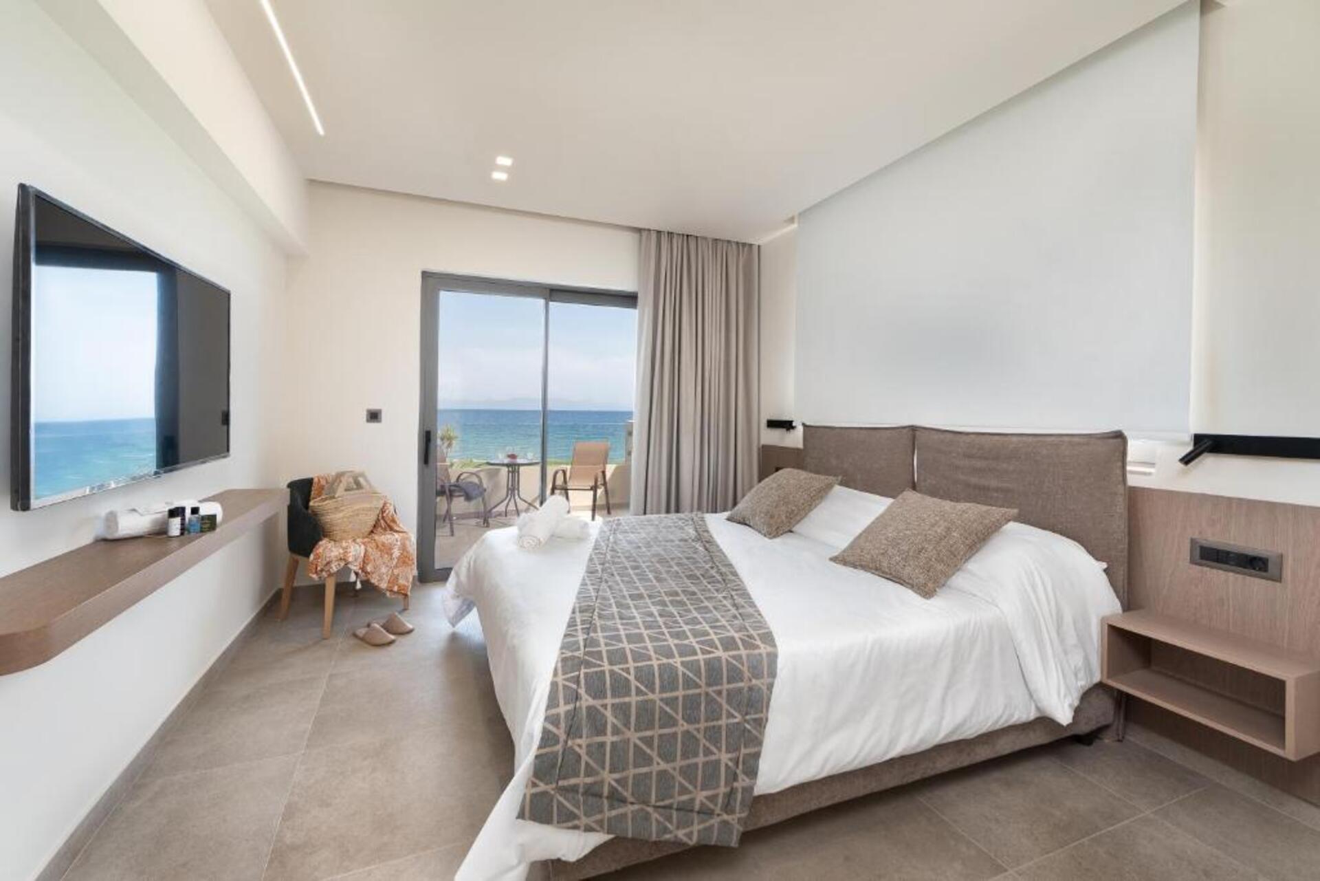 Ixia Dream Beachfront Hotel