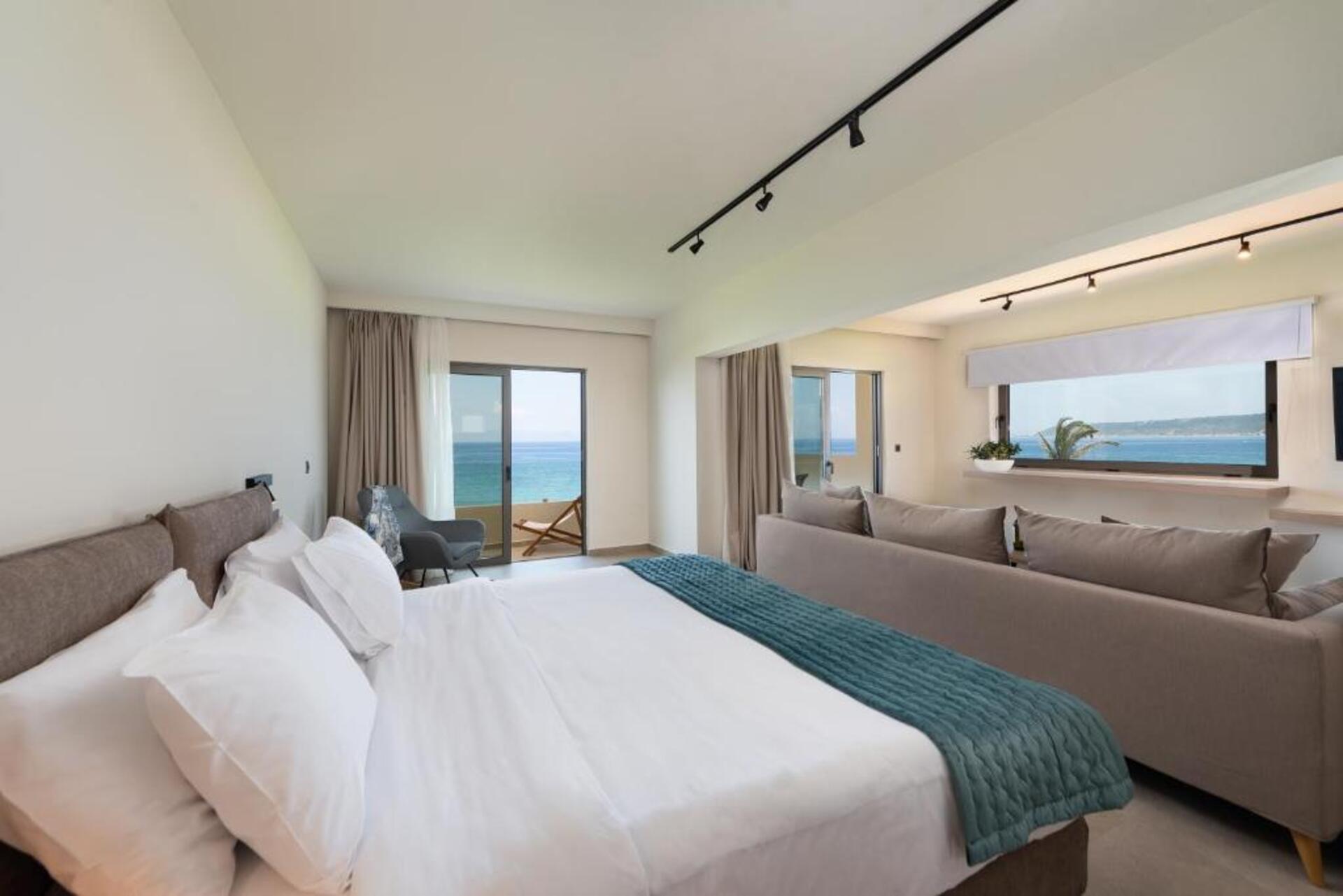 Ixia Dream Beachfront Hotel