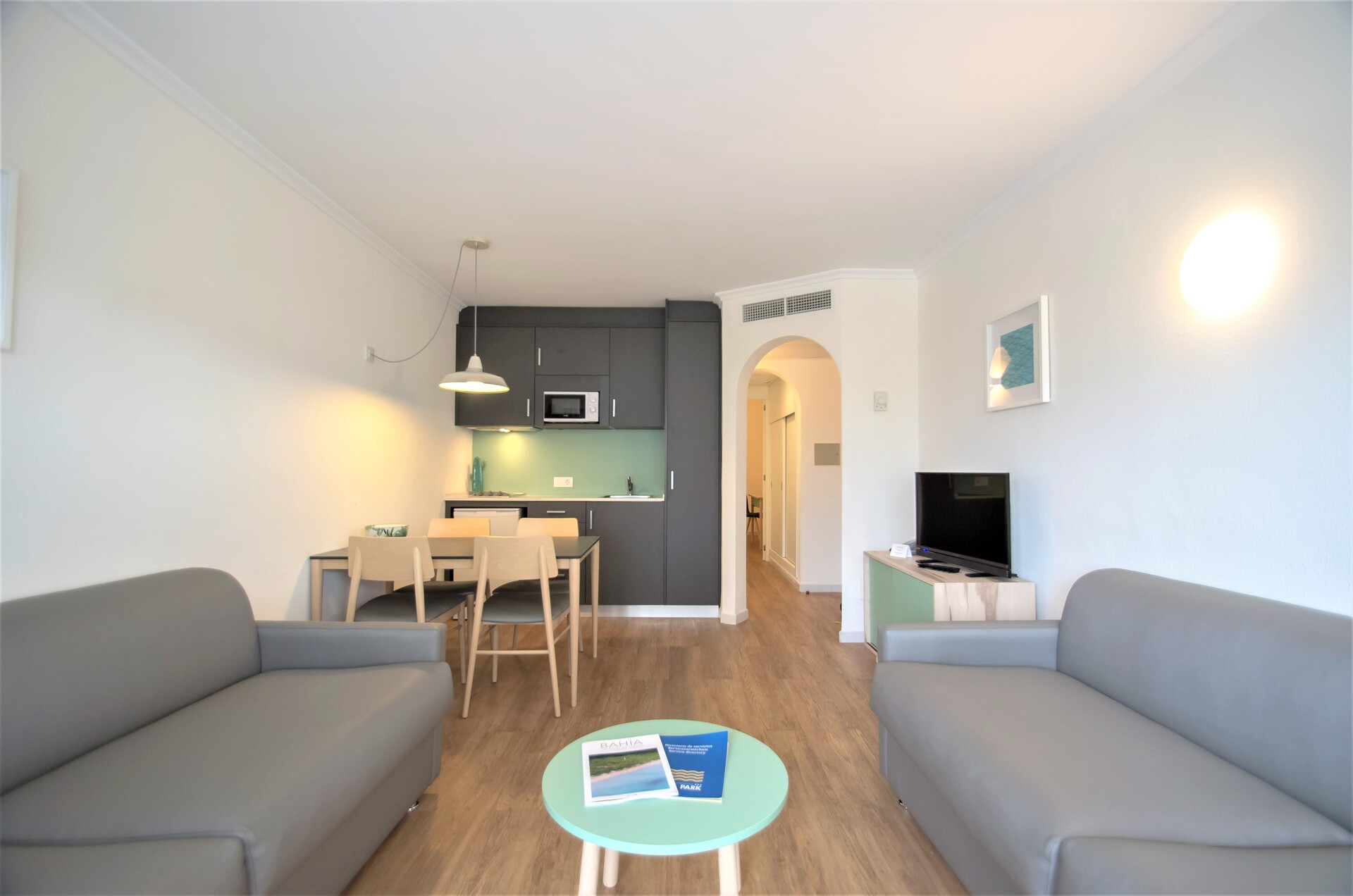 Vista Park Hotel & Apartments