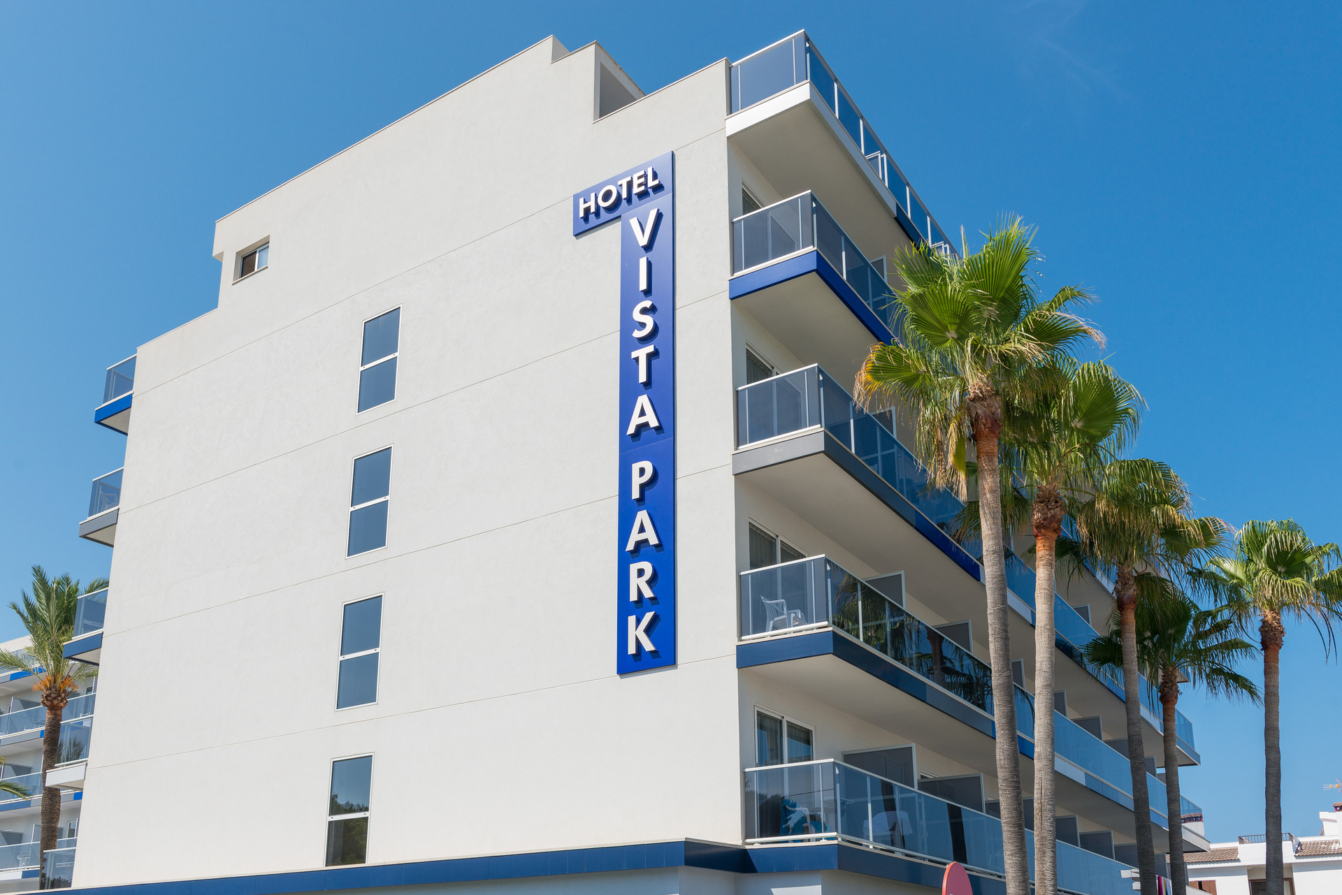 Vista Park Hotel & Apartments