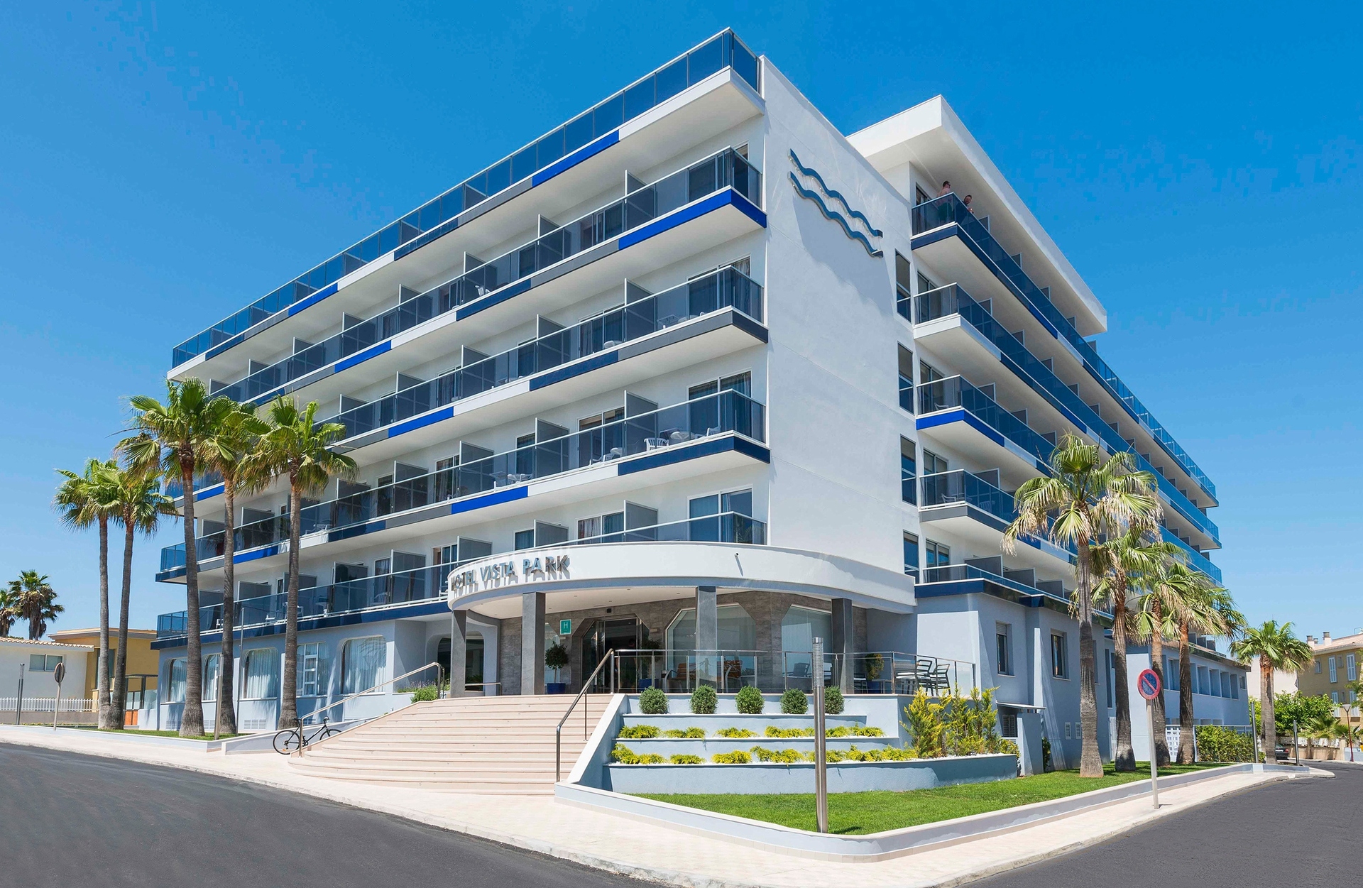 Vista Park Hotel & Apartments