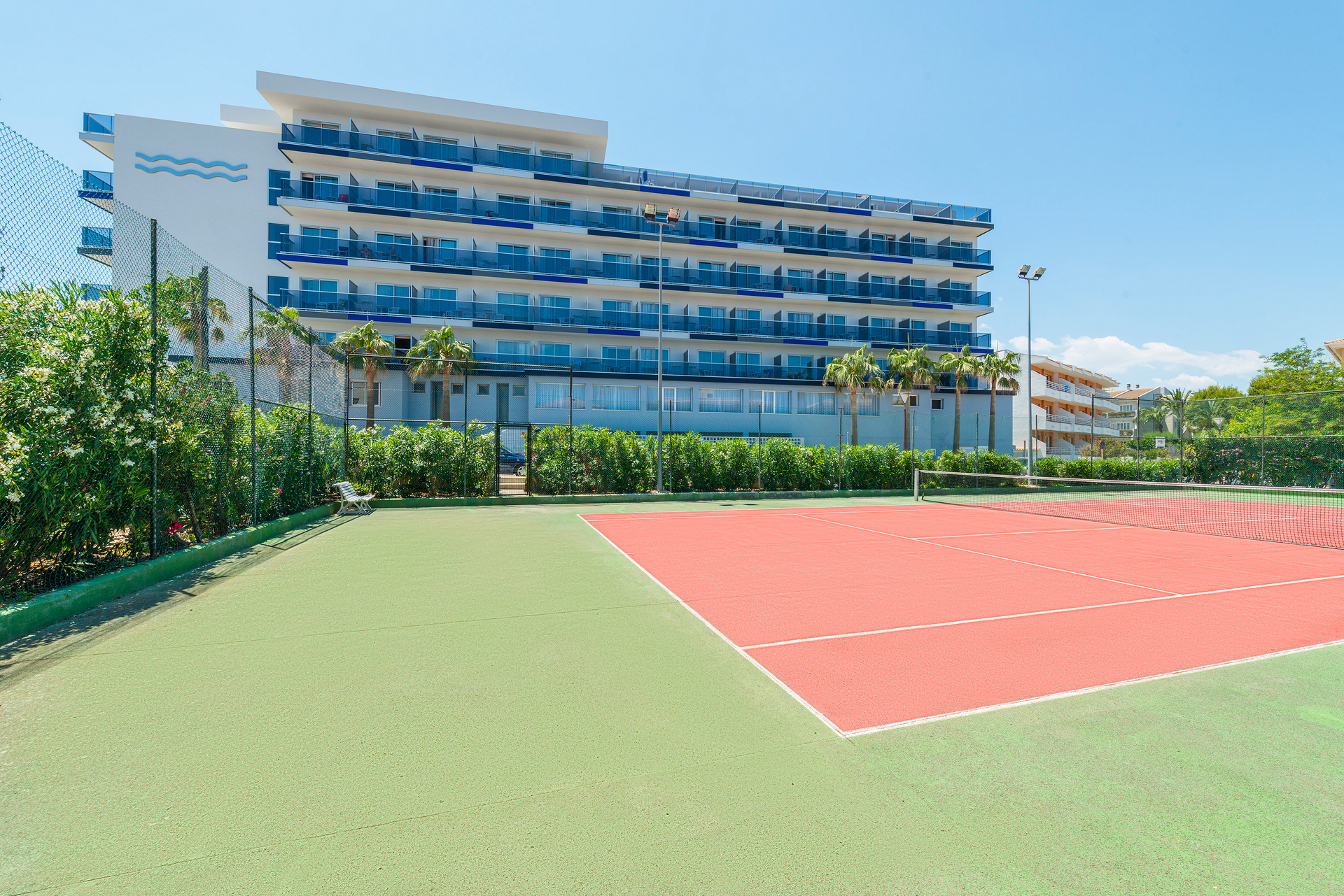 Vista Park Hotel & Apartments