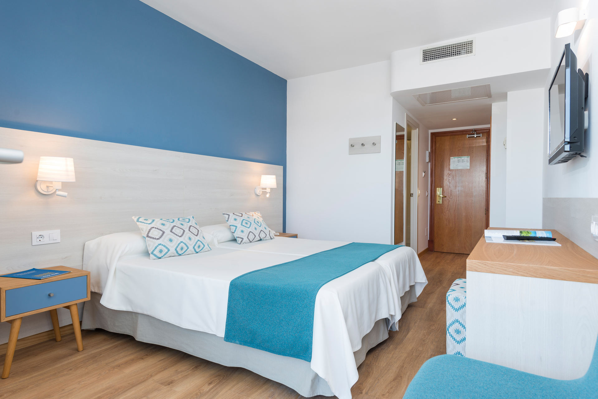 Vista Park Hotel & Apartments
