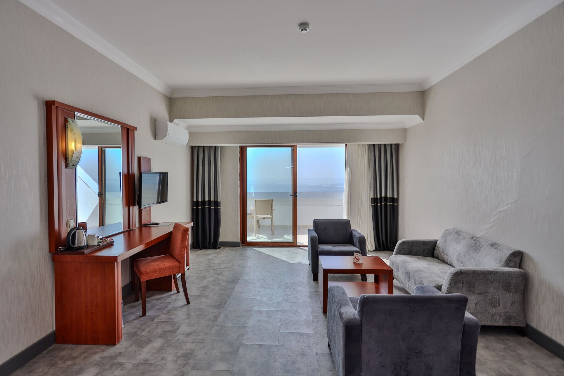 Casa Fora Beach Resort