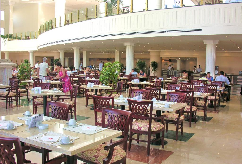 Pyramisa Sahl Hasheesh Beach Resort