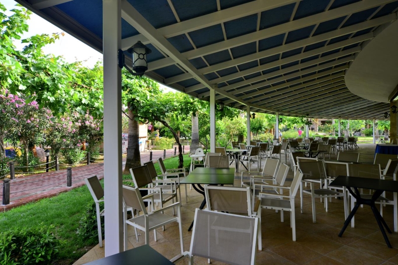 Seaden Sea World Resort & Spa