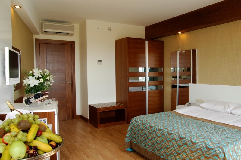 Seaden Sea World Resort & Spa