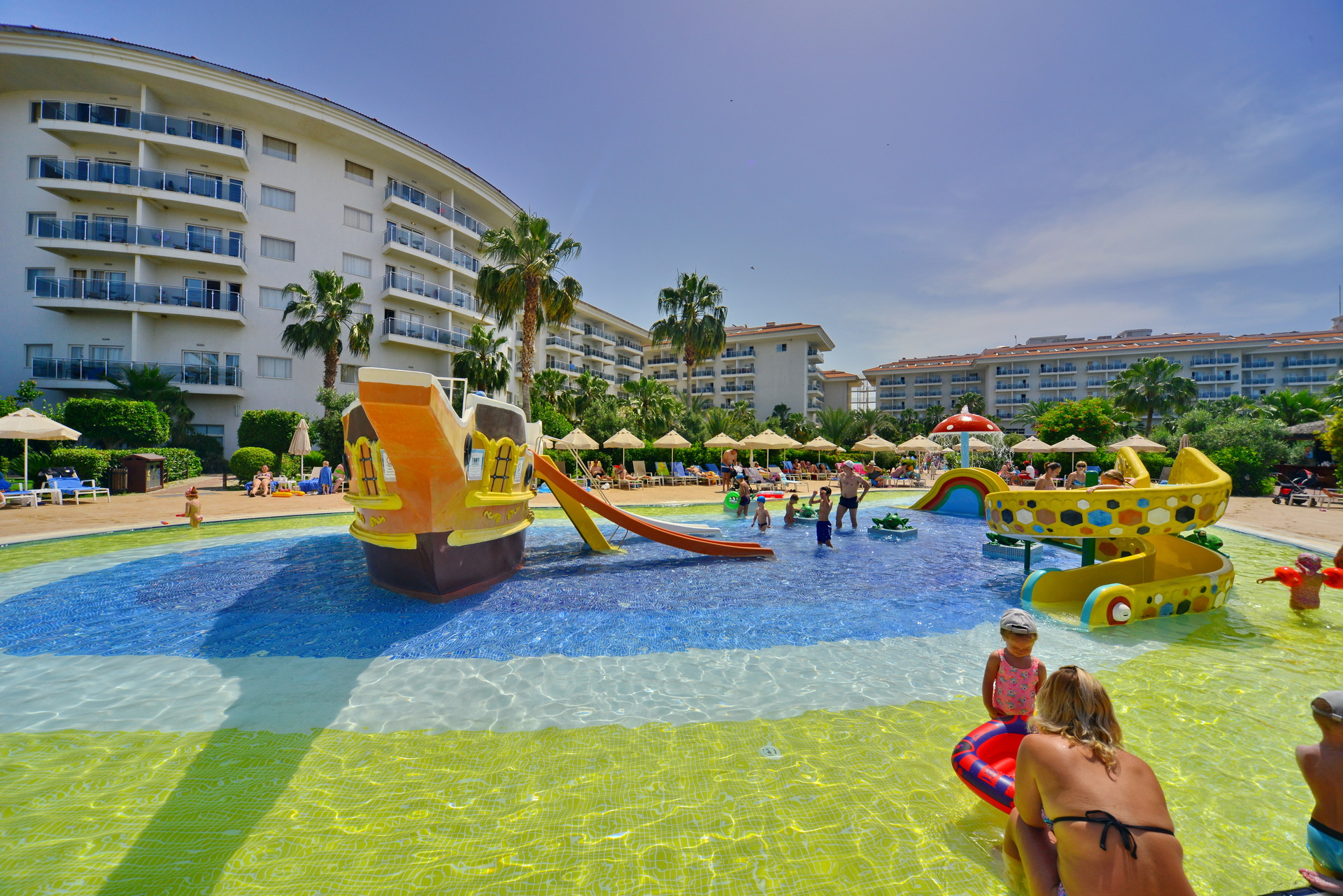 Seaden Sea World Resort & Spa