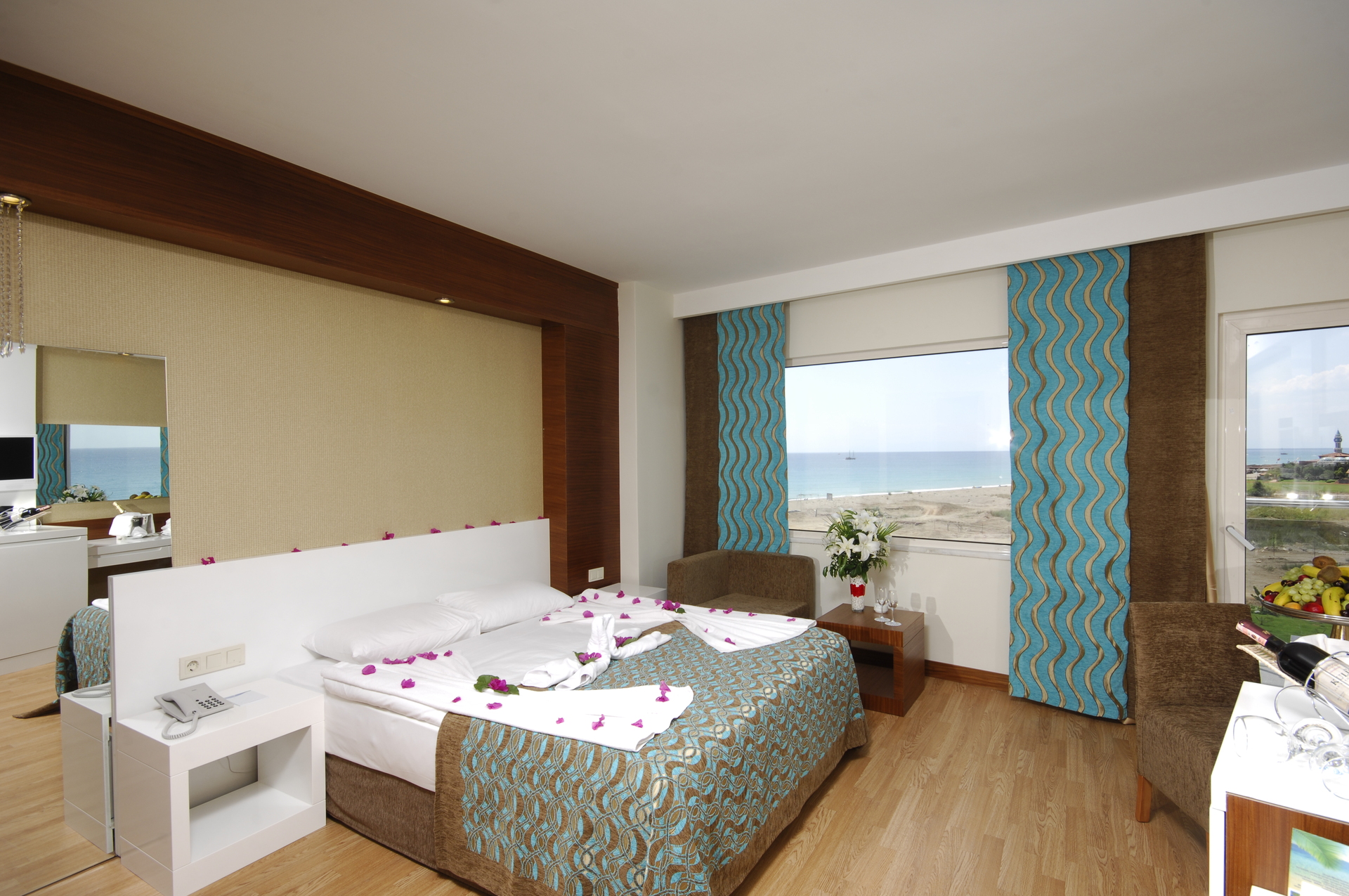 Seaden Sea World Resort & Spa