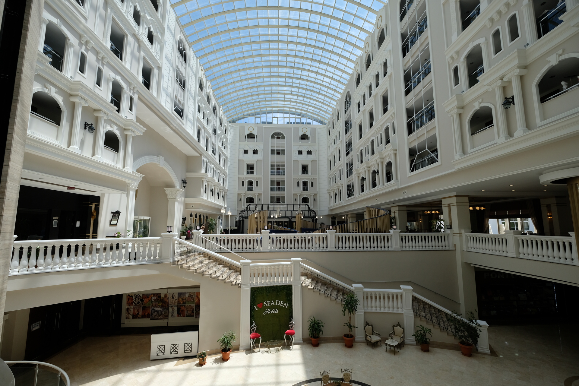 Seaden Sea World Resort & Spa