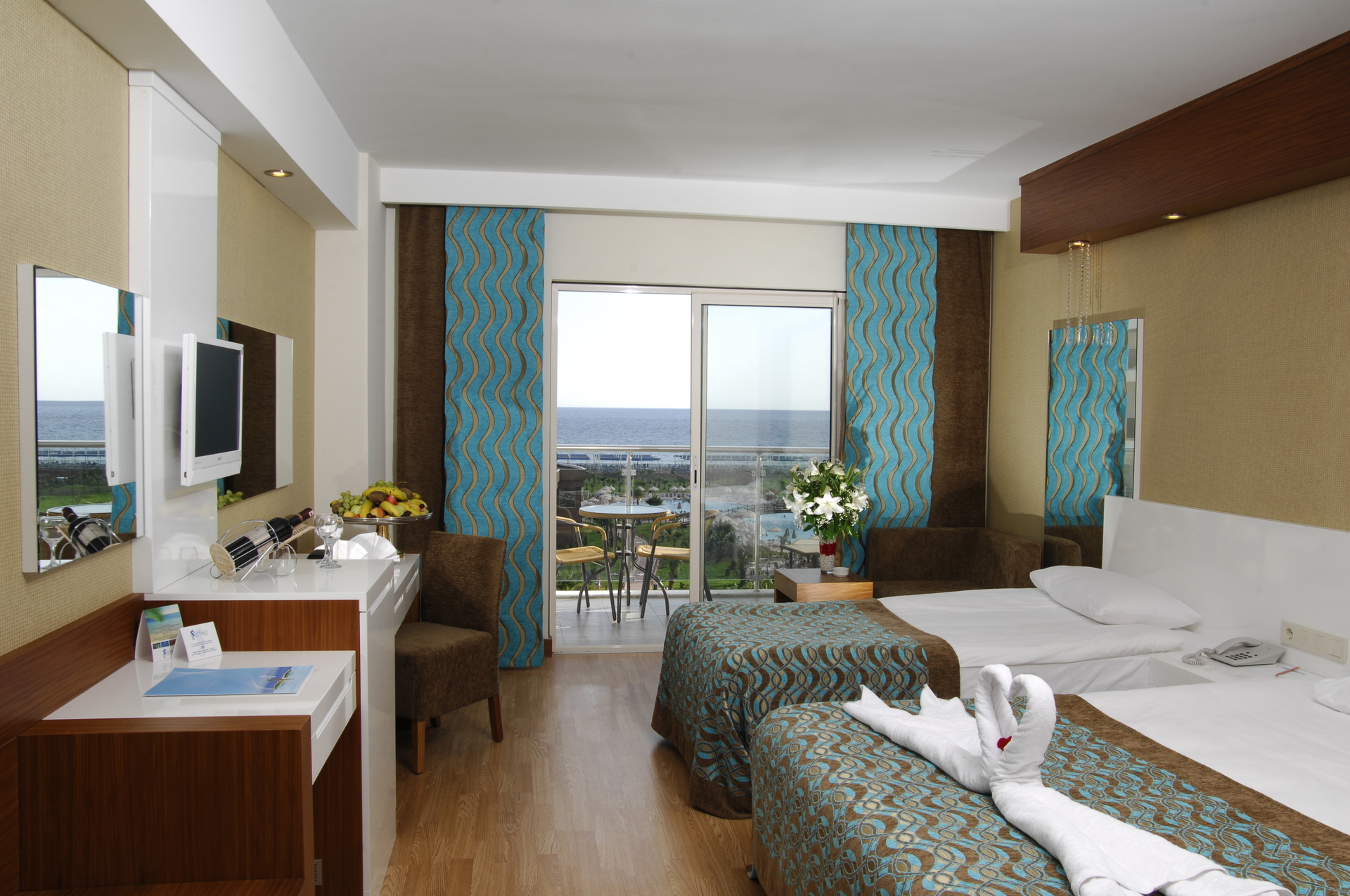 Seaden Sea World Resort & Spa