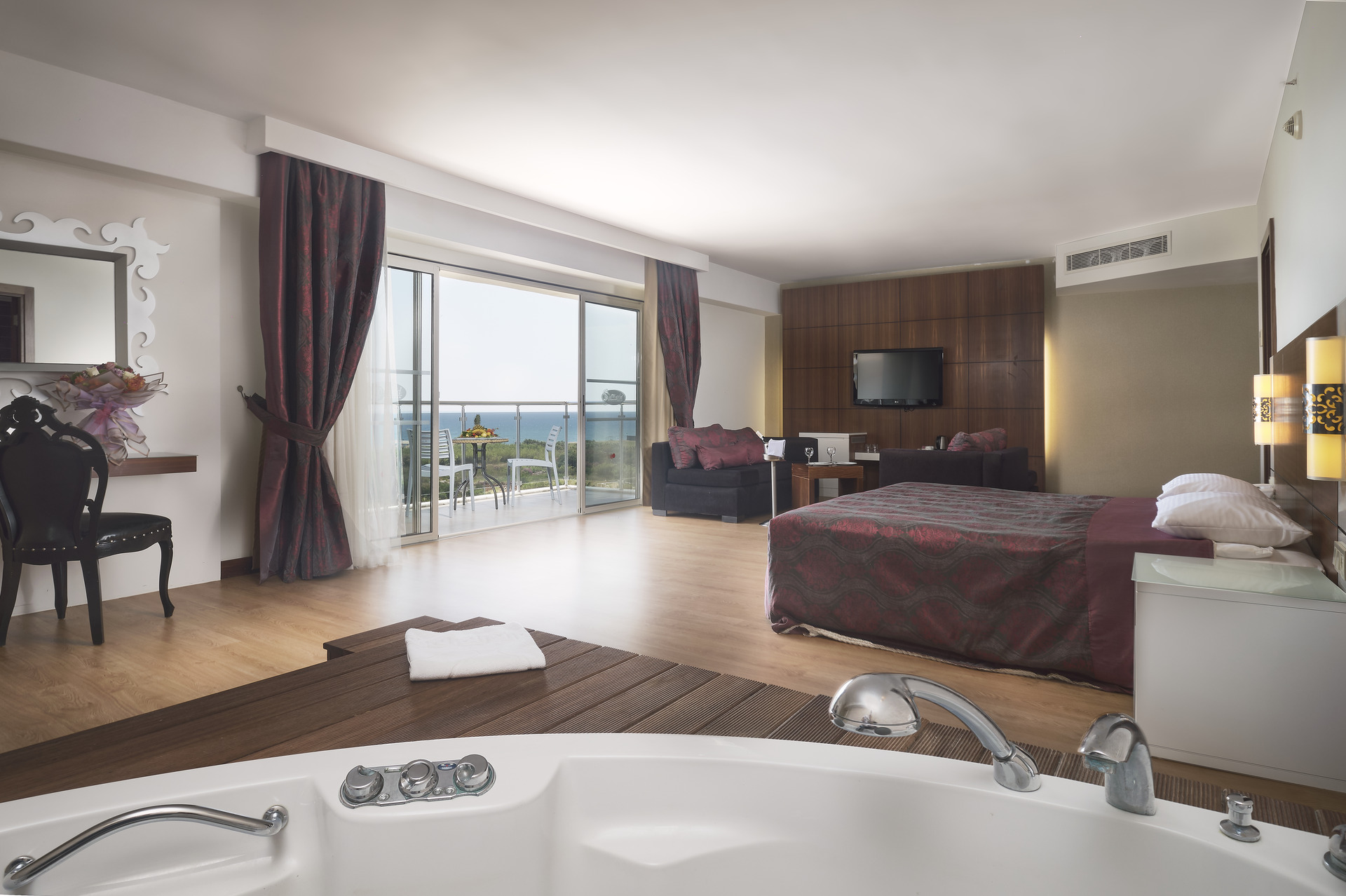 Seaden Sea World Resort & Spa