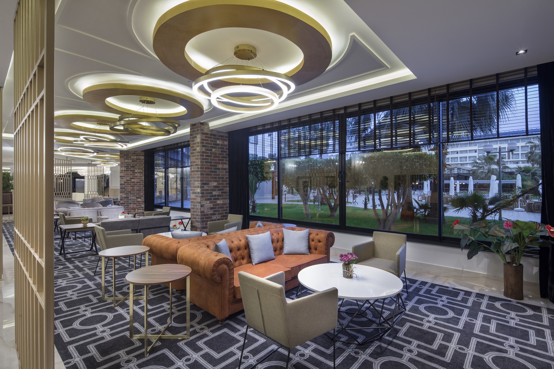 Royal Garden Beach Ex: Royal Select & Suite Hotel