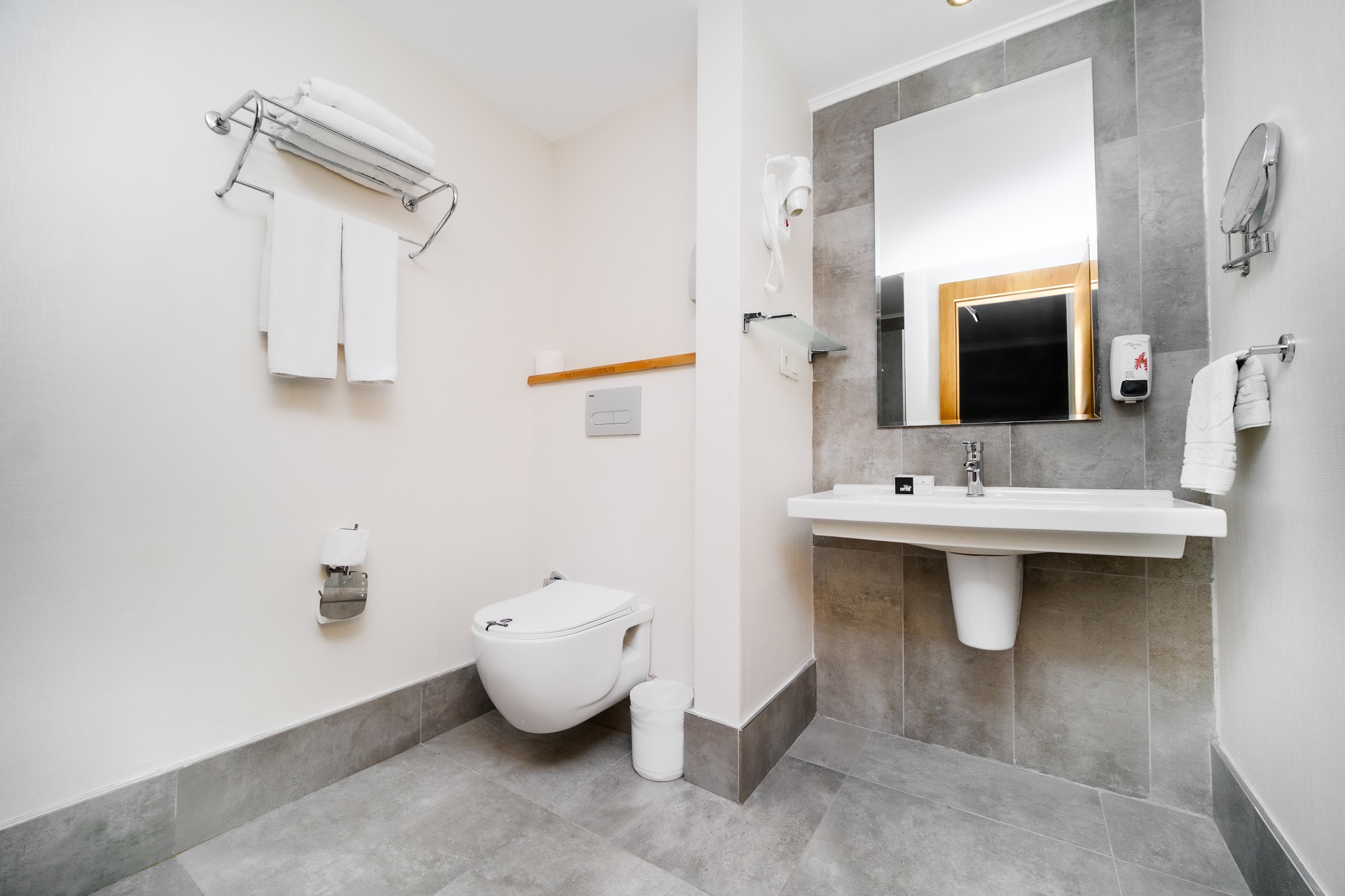 Royal Garden Beach Ex: Royal Select & Suite Hotel