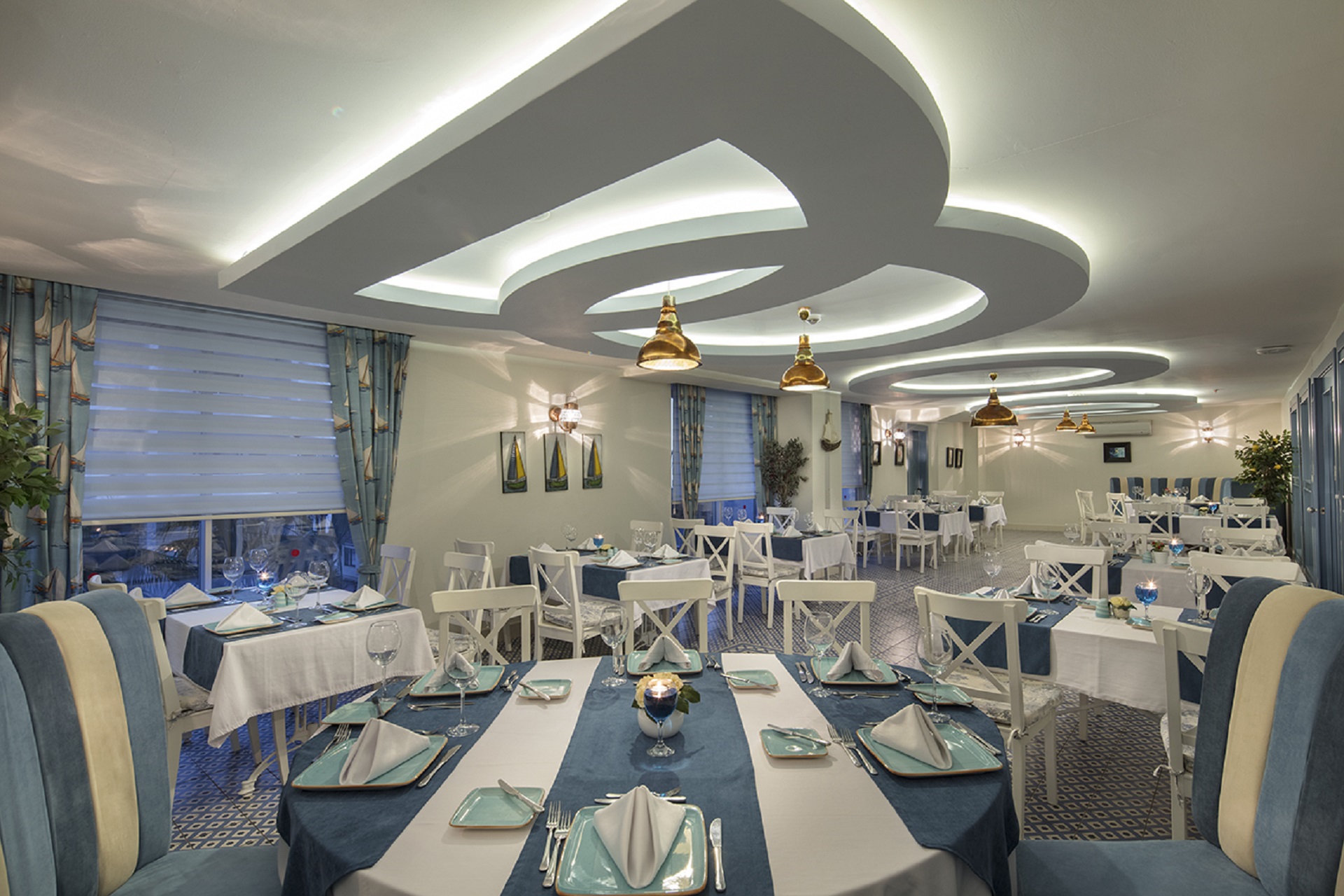 Royal Garden Beach Ex: Royal Select & Suite Hotel