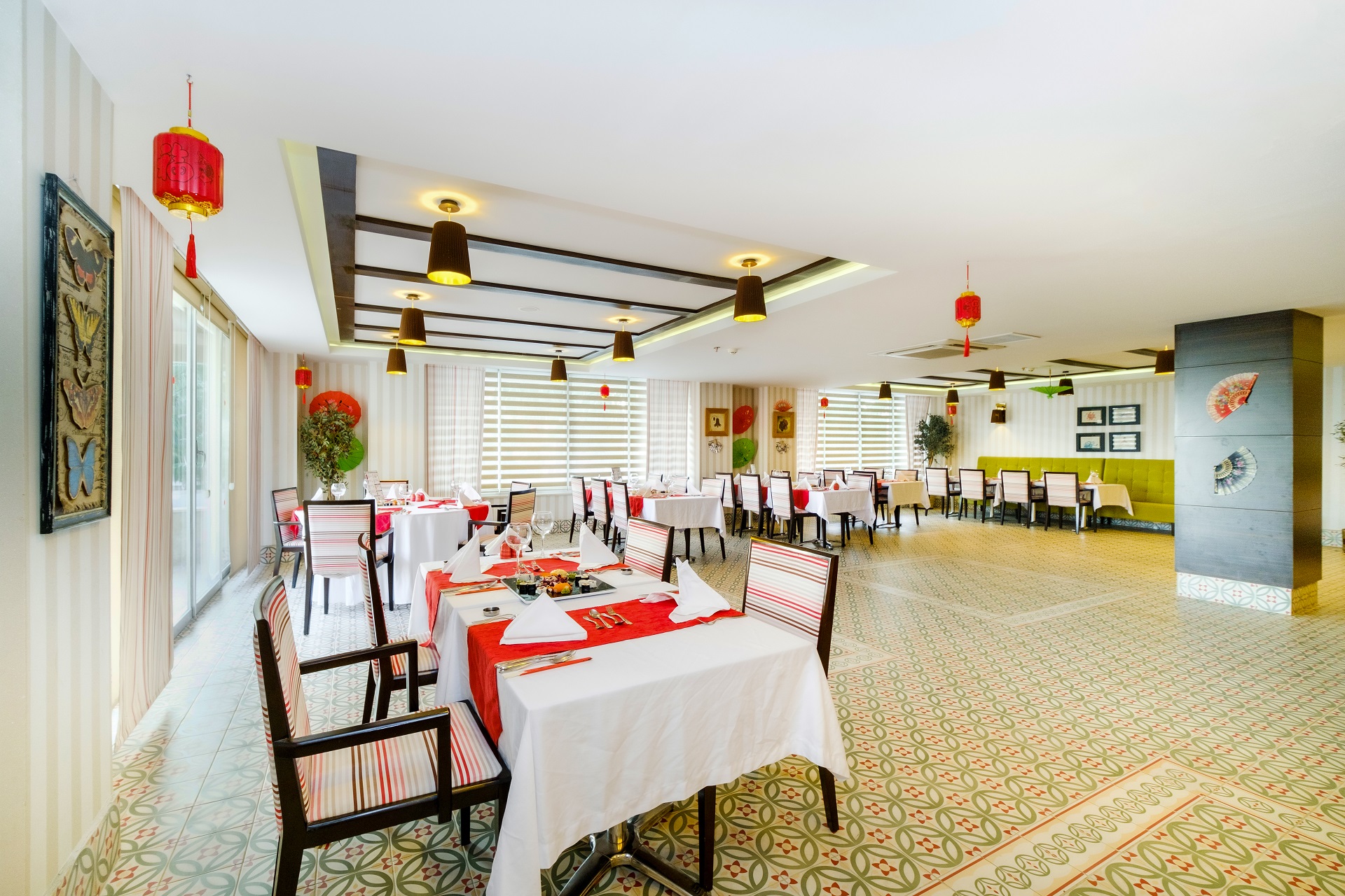 Royal Garden Beach Ex: Royal Select & Suite Hotel
