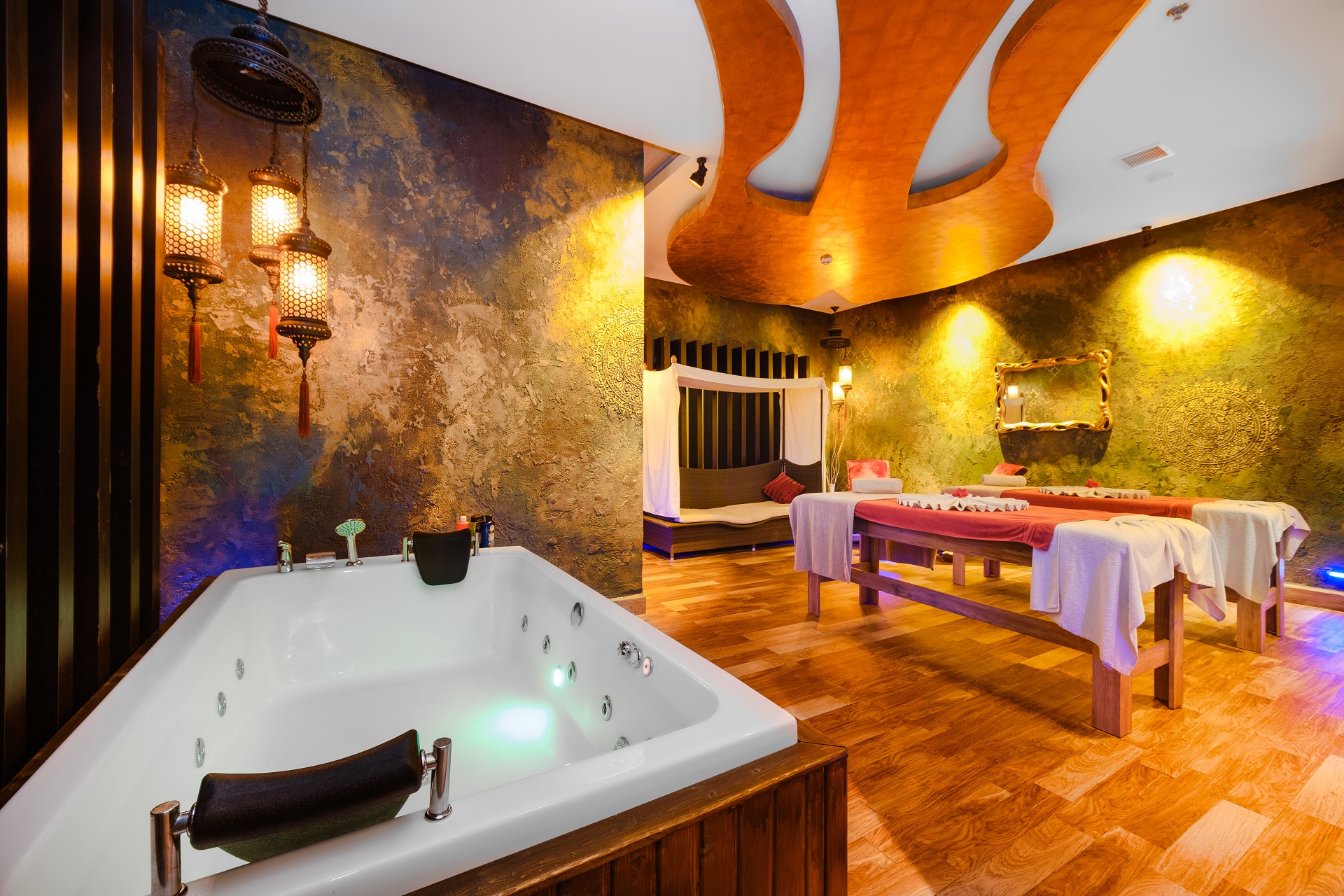 Royal Garden Beach Ex: Royal Select & Suite Hotel