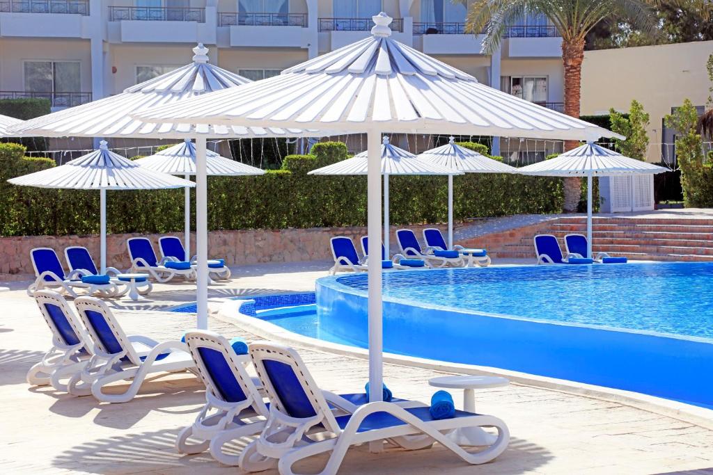Royal Azur Resort