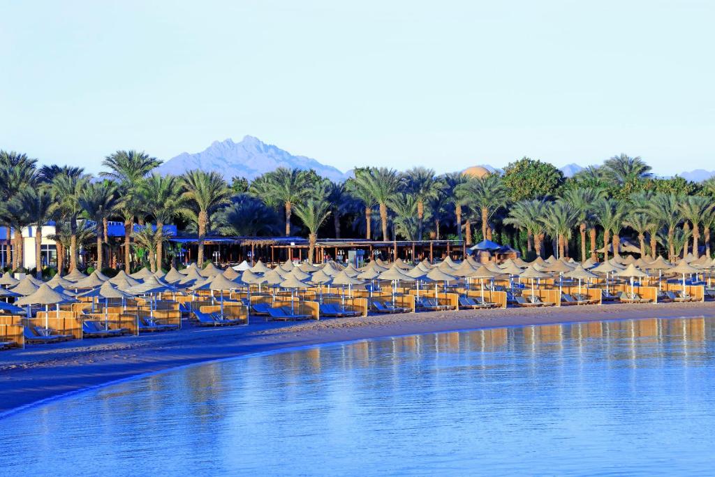 Royal Azur Resort