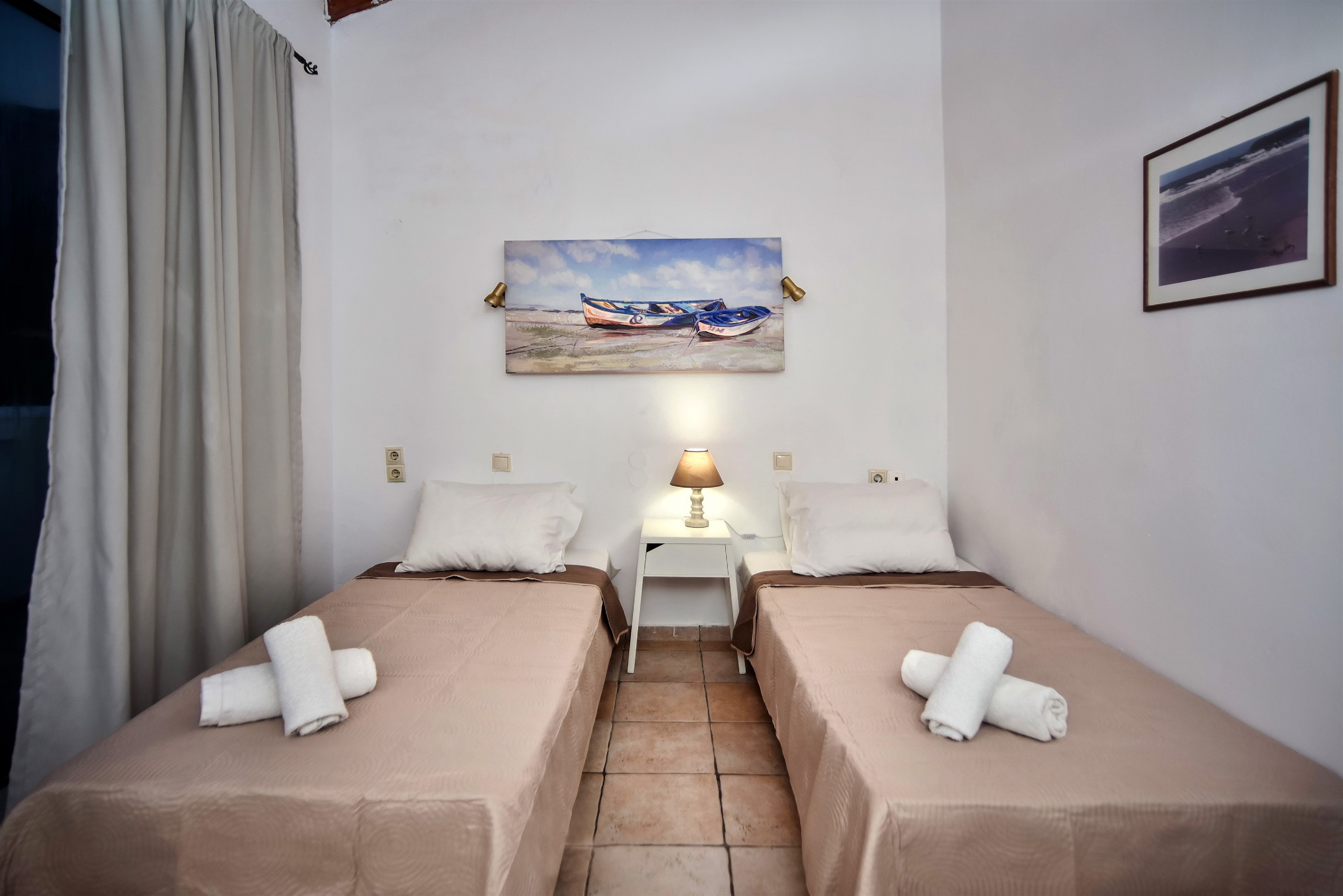 Eleonora Hotel