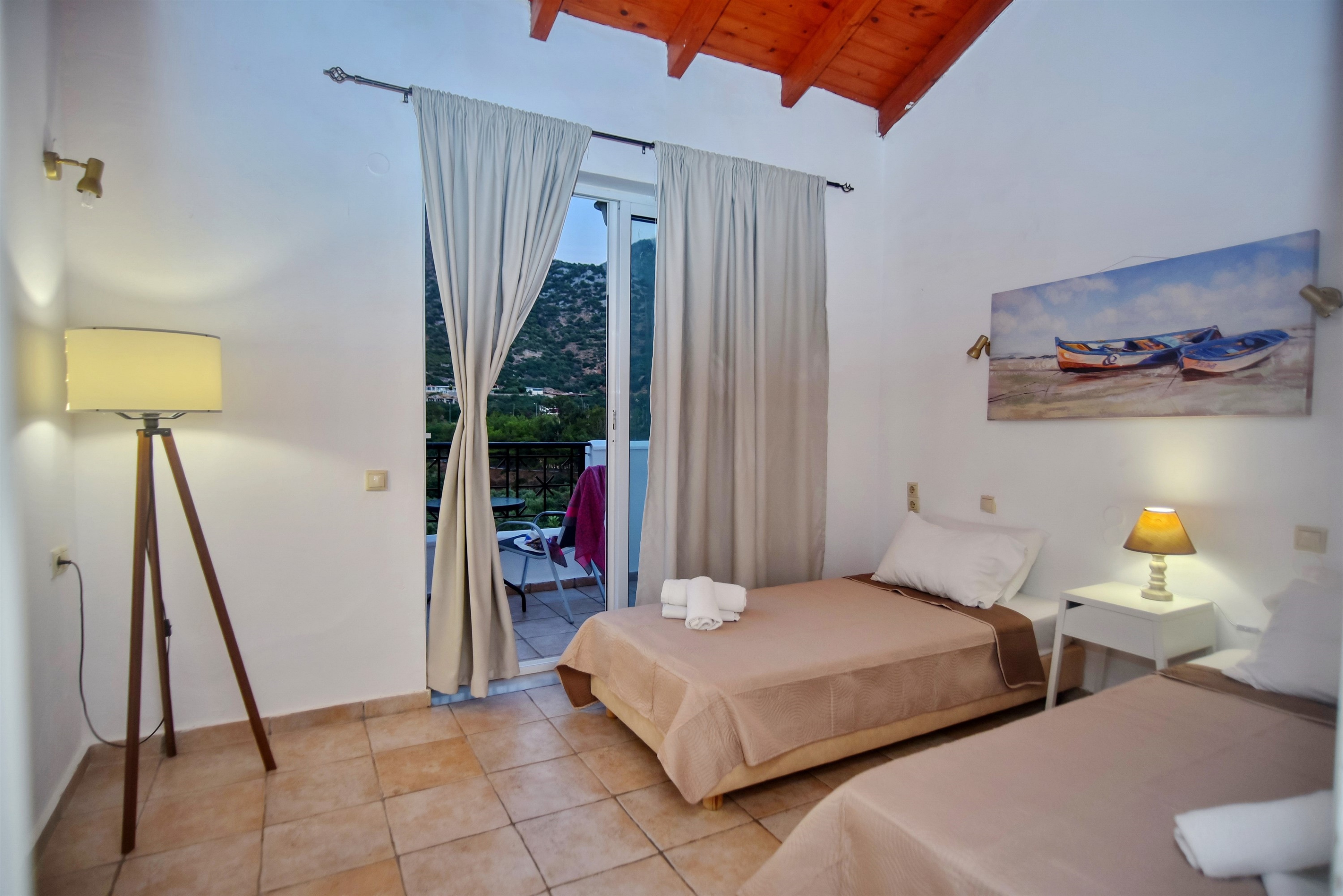 Eleonora Hotel