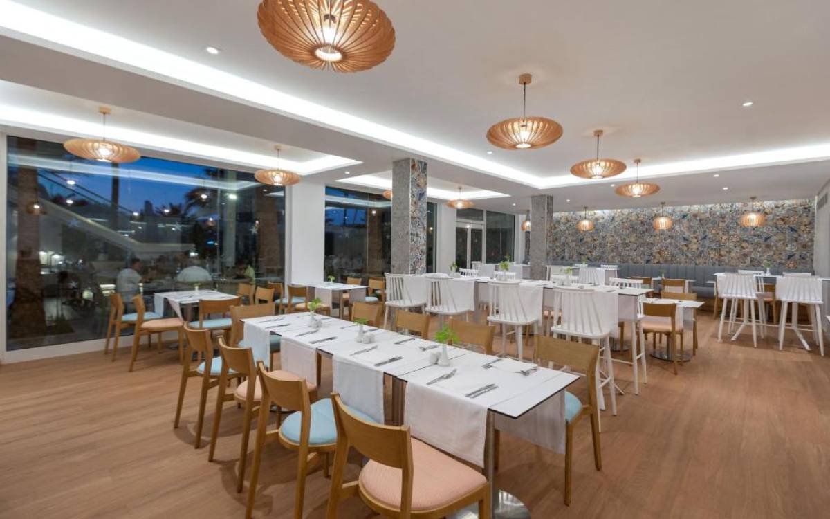 Iberostar Waves Averroes