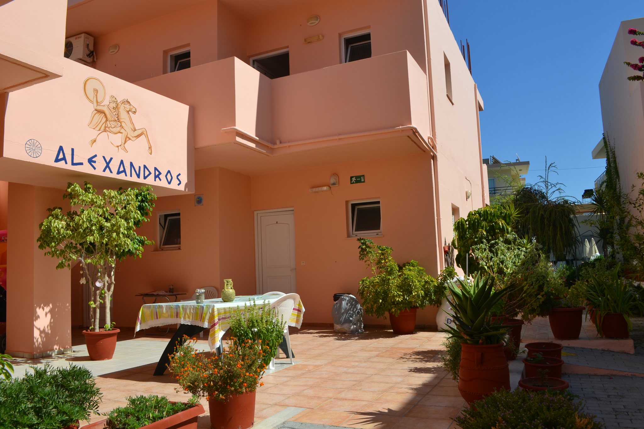 ALEXANDROS APARTMENTS