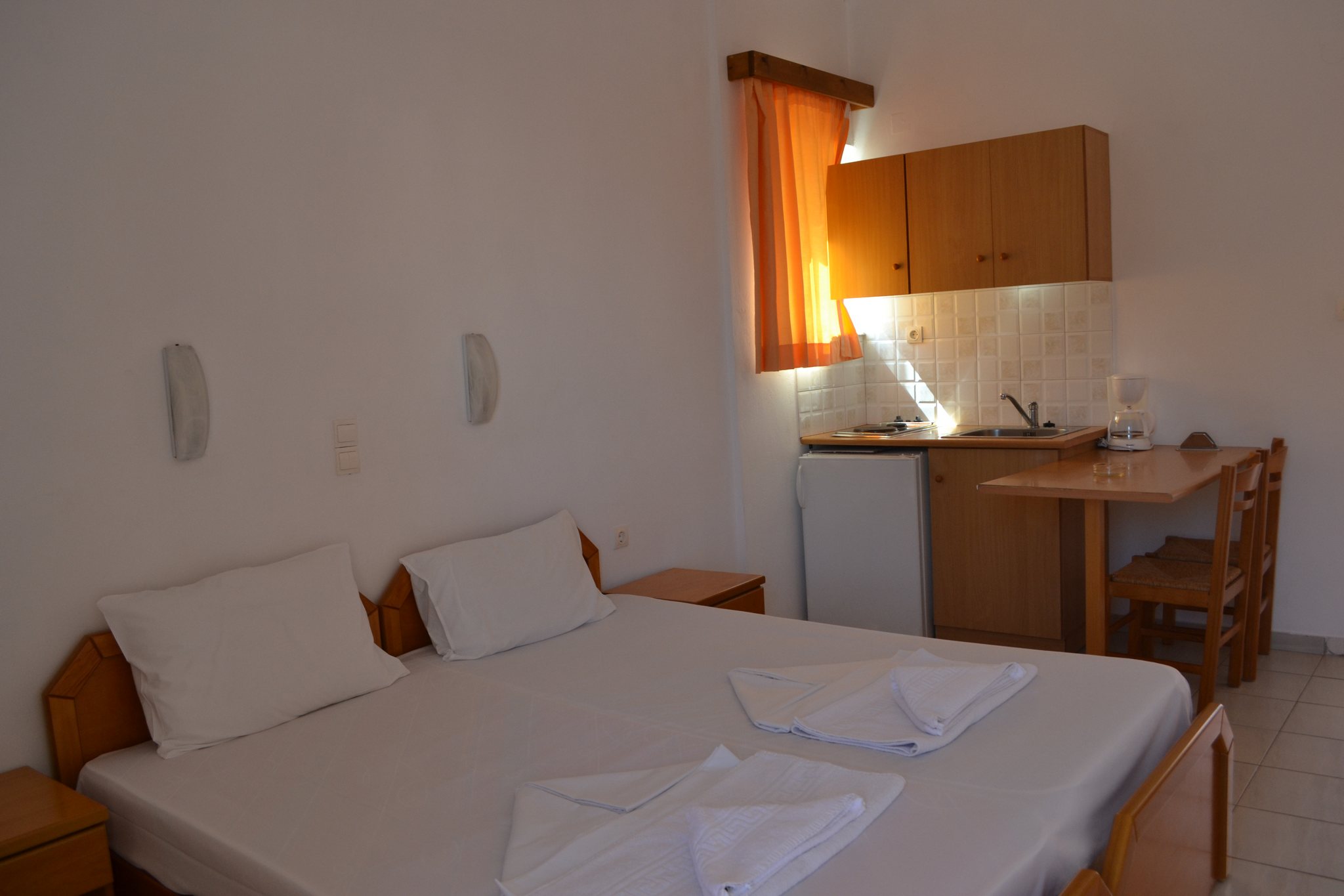 ALEXANDROS APARTMENTS