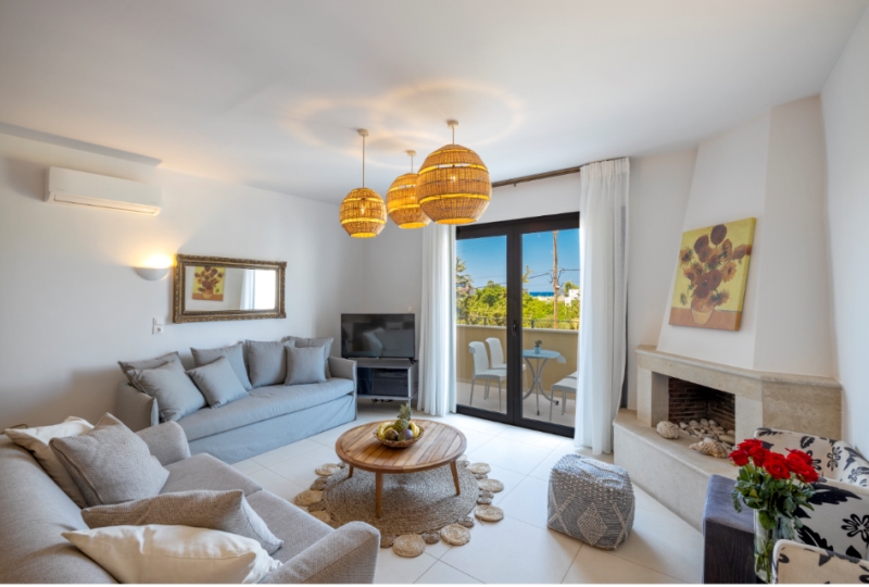 La Stella Suites